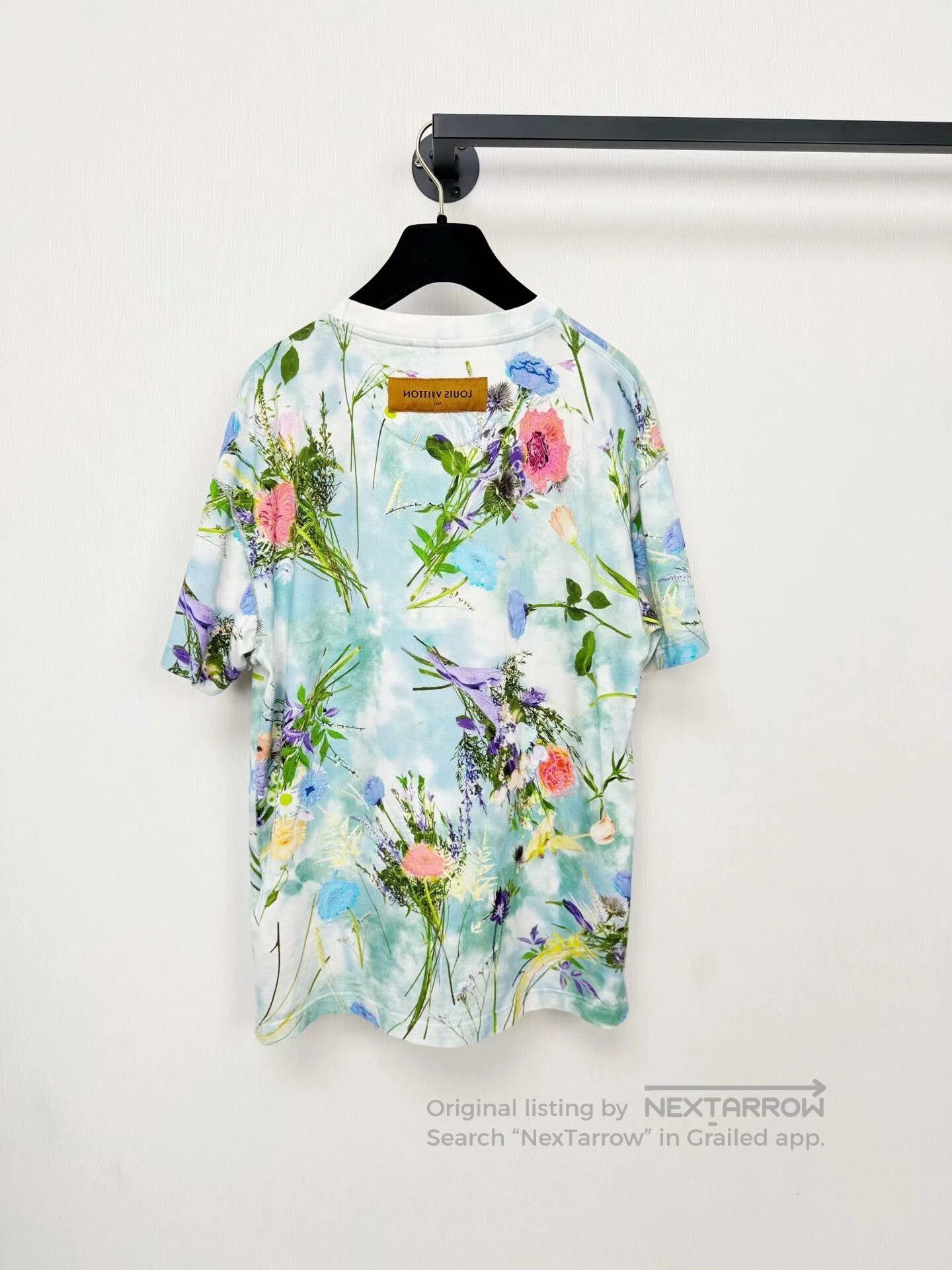 Louis Vuitton Louis Vuitton Floral Print Short Sleeve. Size US XS / EU 42 / 0 - 6 Thumbnail