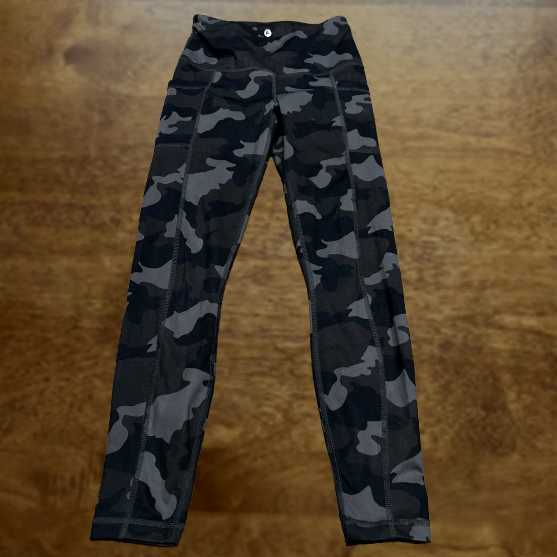 Vintage 90 degree reflex leggings Womens XS Camo Polyester Blend A12 Size 26" / US 2 / IT 38 - 1 Thumbnail