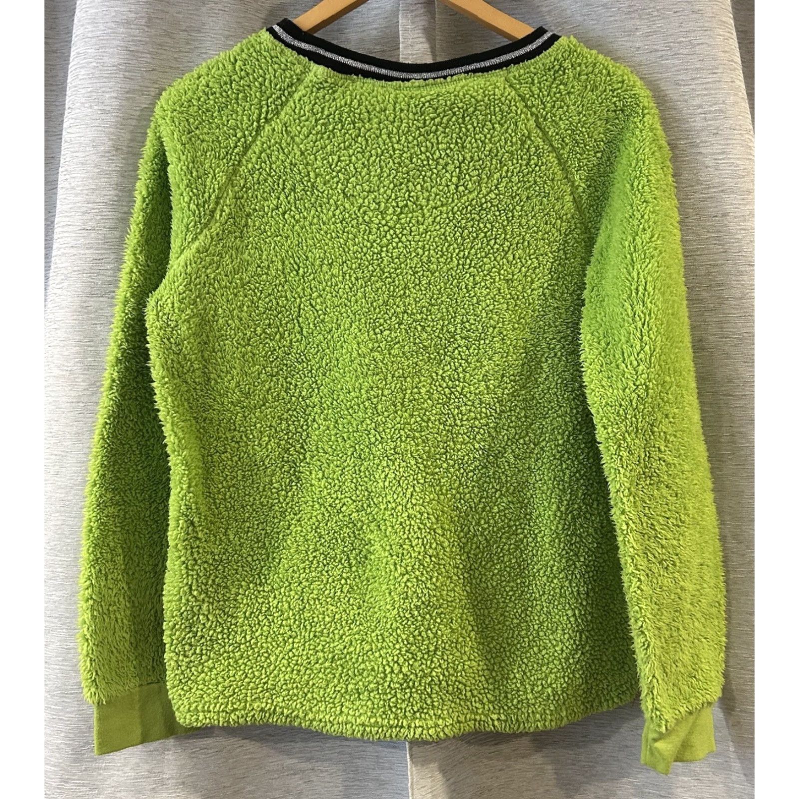 Vintage Sherpa The Grinch Dr Seuss Embroidered Fleece Christmas Sweater Pullover Large Green Unisex Adults Size L / US 10 / IT 46 - 4 Thumbnail