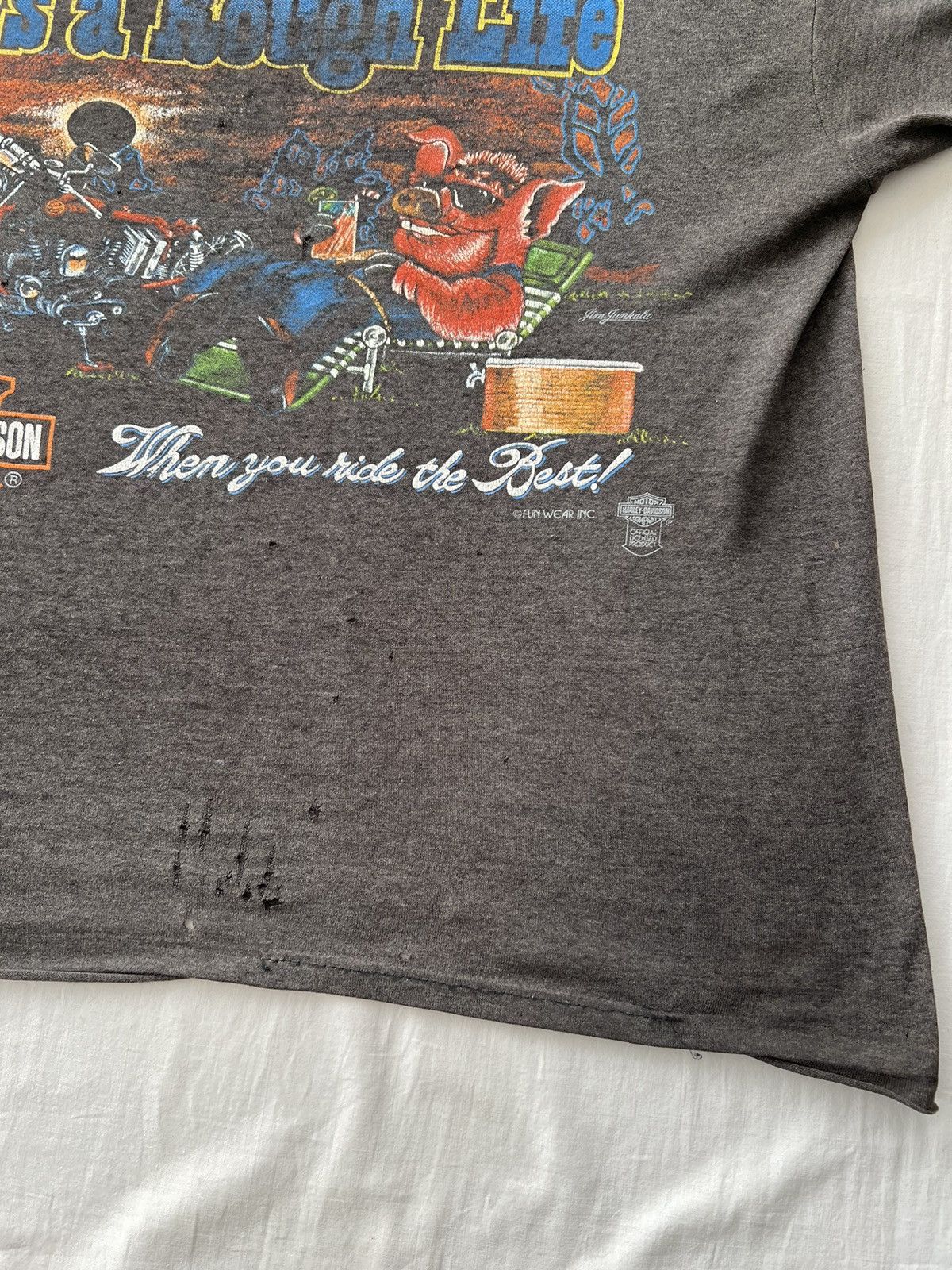 Harley Davidson Vintage 80s Harley Davidson A Rough Life Hog Pig T-shirt Size US L / EU 52-54 / 3 - 8 Thumbnail