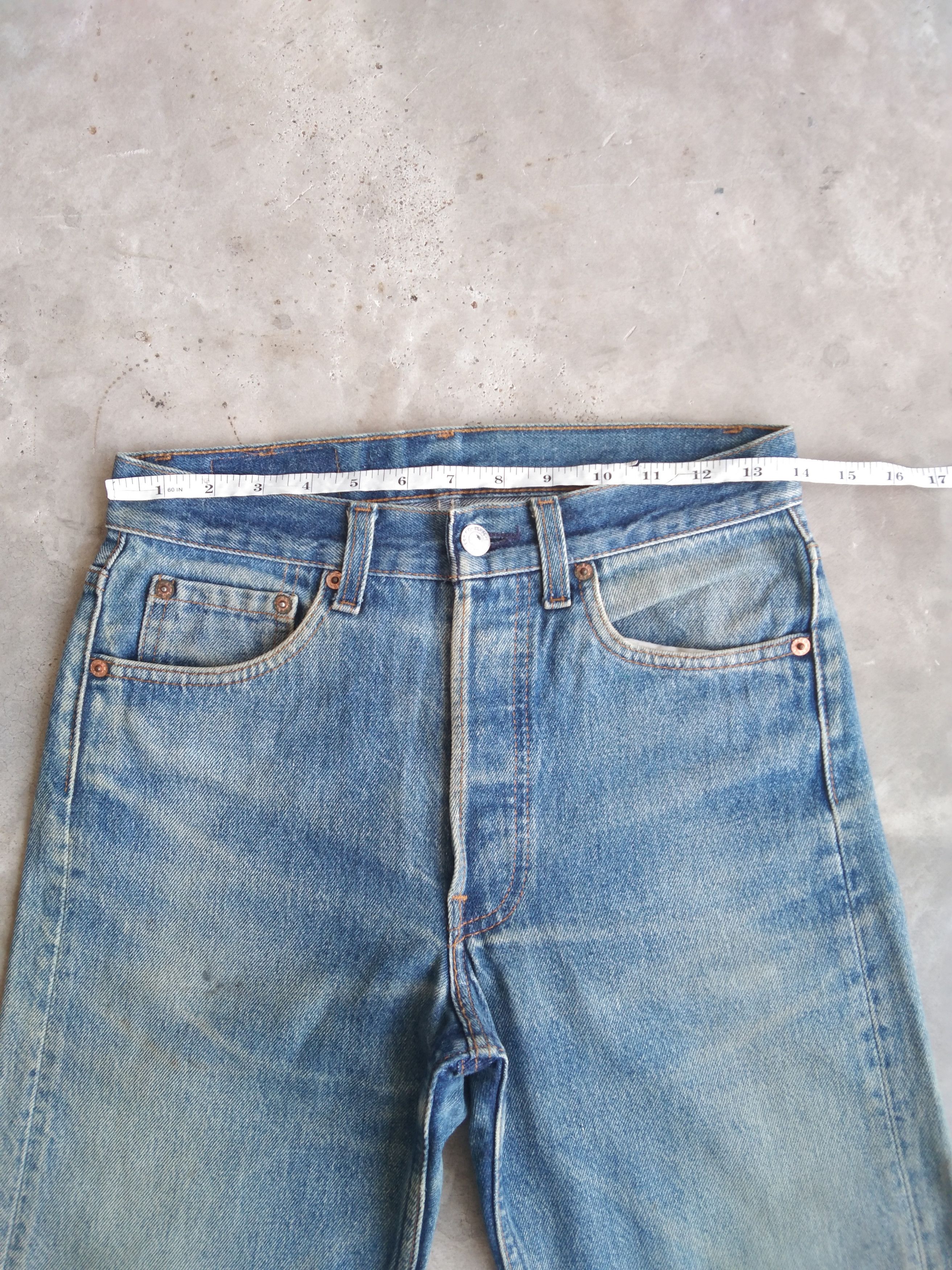 Levi's 90s Vintage Levi's 501 xx Made In USA Distressed Jeans 28x32 Size US 28 / EU 44 - 5 Thumbnail