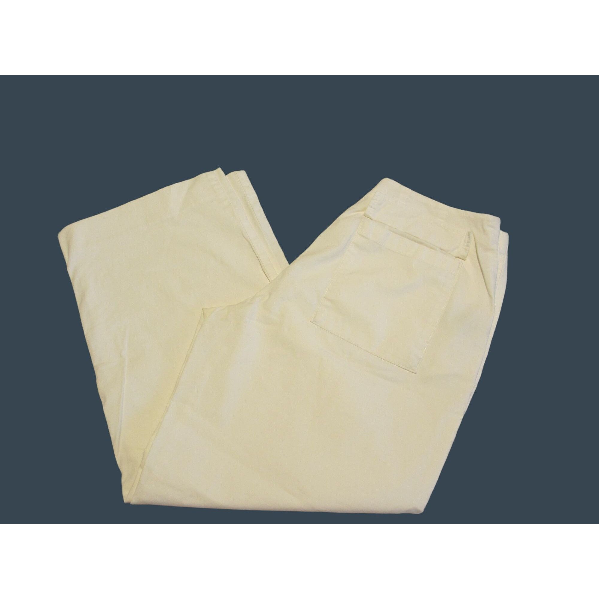 Eddie Bauer EDDIE BAUER WHITE CROP PANTS SIZE 6 PETITE Size 28" / US 6 / IT 42 - 1 Thumbnail