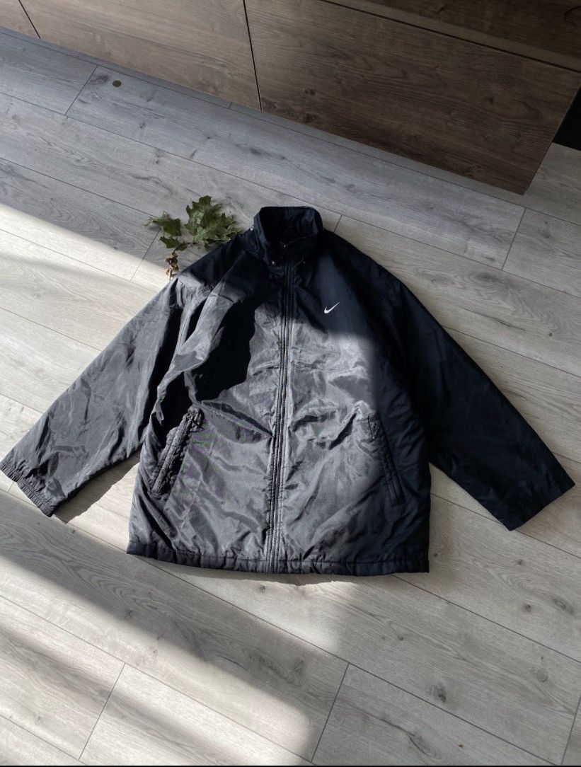 Nike Vintage Nike Puffer Jacket Big Logo Y2K Nylon Size US L / EU 52-54 / 3 - 6 Thumbnail