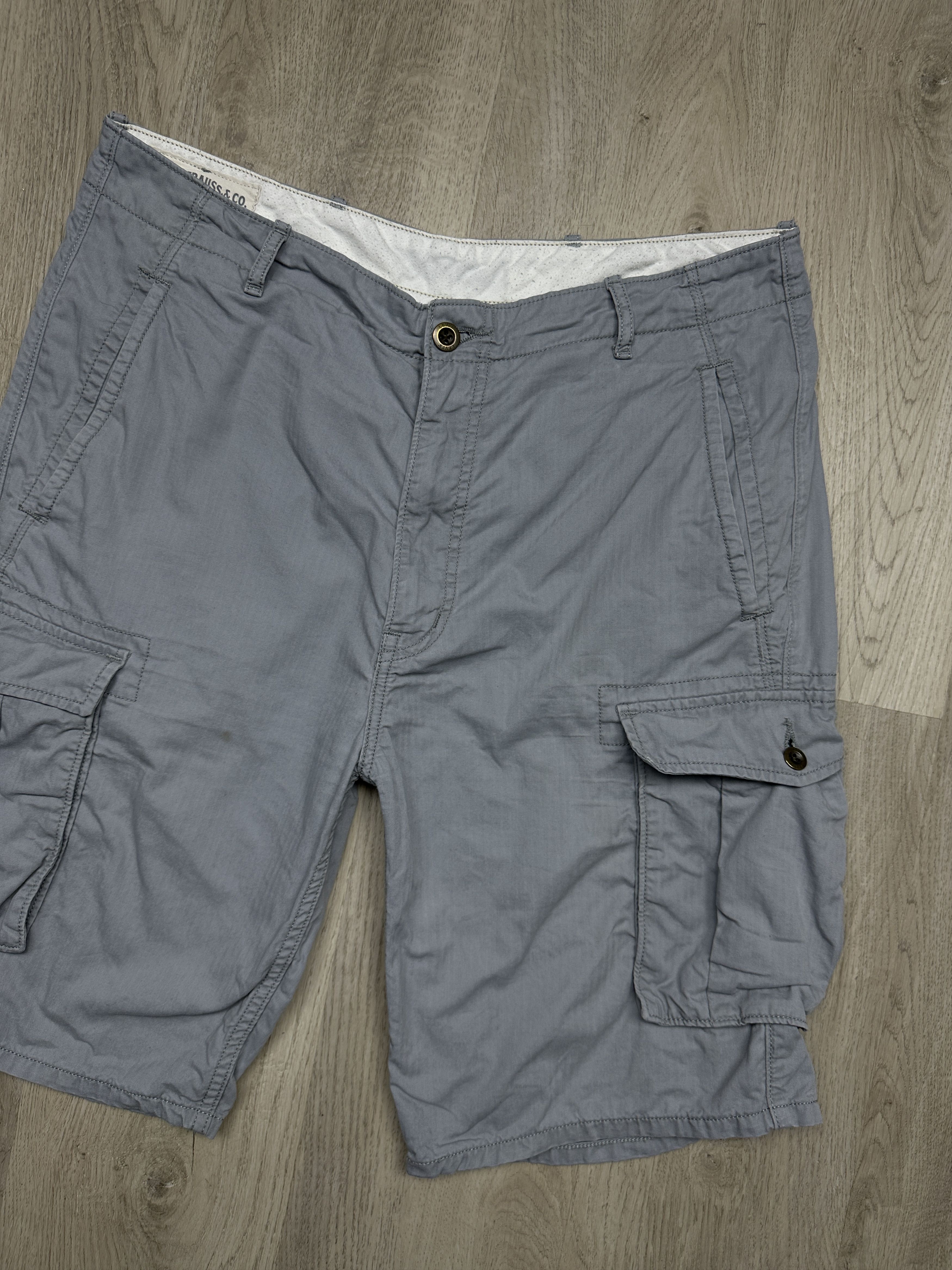 Levi's Levi's Vintage Mens Cargo Shorts Size US 34 / EU 50 - 2 Thumbnail