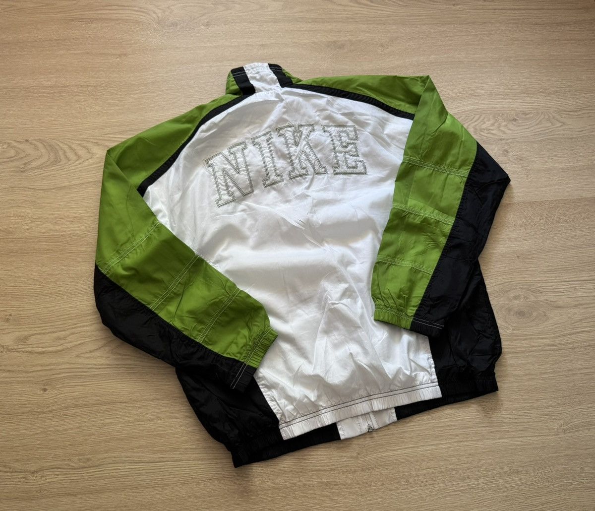 Nike Vintage 00’s Nike y2k Sport Full Zip Nylon Jacket Size US M / EU 48-50 / 2 - 3 Thumbnail
