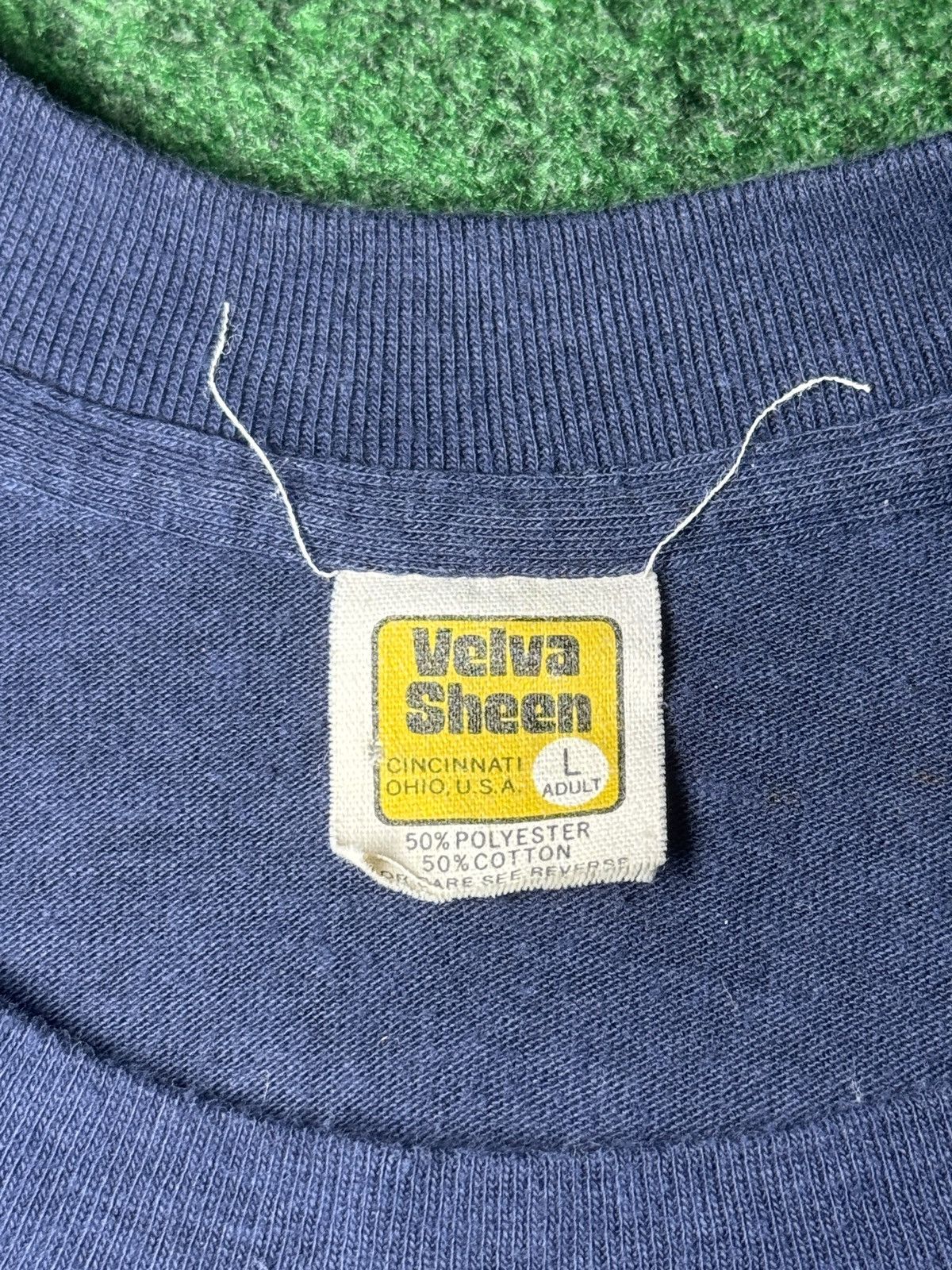 Vintage Vintage 70s Clarion State Basketball Velva Sheen M/L T Shirt Size US L / EU 52-54 / 3 - 3 Thumbnail