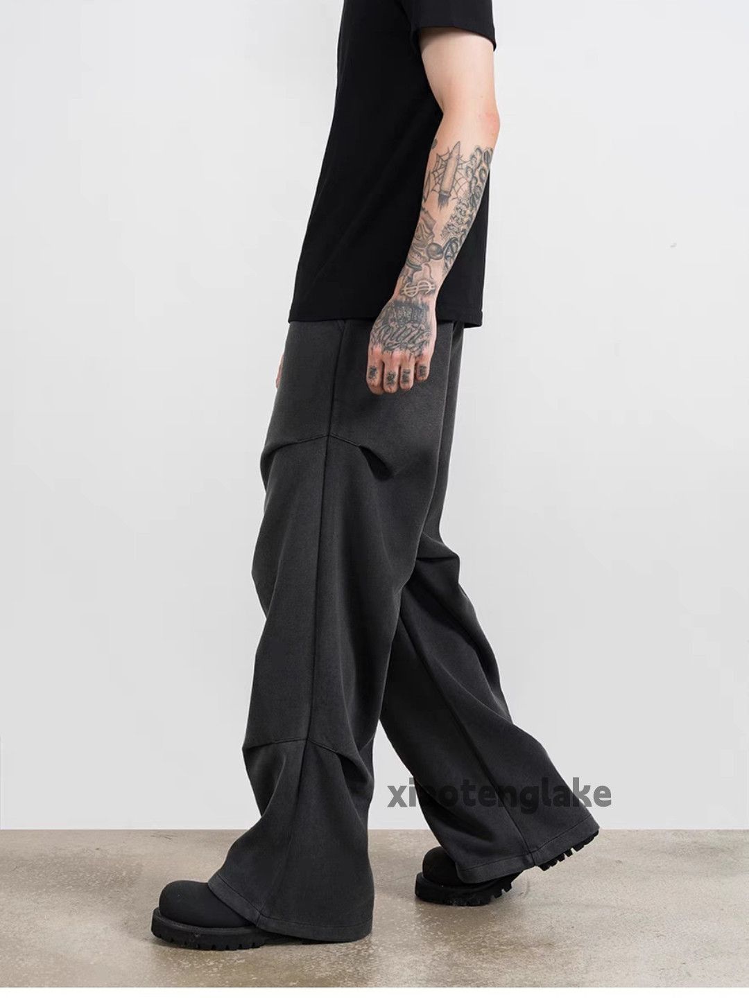 [中古]BAOVICTO Pleated wide pantsブラック サイズⅡ Designer × Japanese Brand Baovicto pleated wide loose pants | Grailed