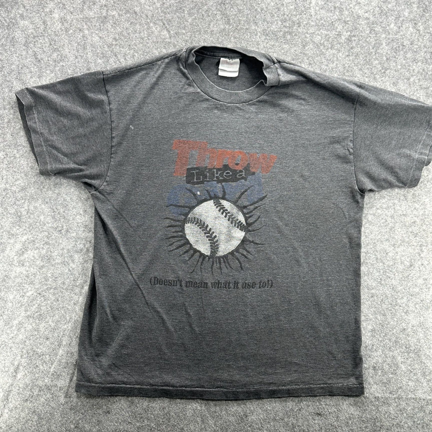 Hanes Hanes Throw Like A Girl Graphic Tee Men’s XL Gray Baseball T-Shirt Size US XL / EU 56 / 4 - 2 Thumbnail