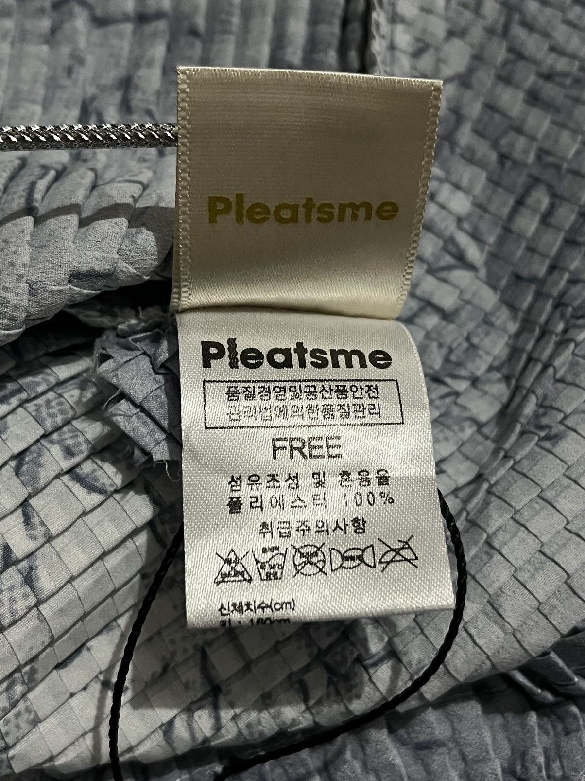 Issey Miyake 2015 Pleatsme By Issey Miyake tee Size ONE SIZE - 9 Thumbnail