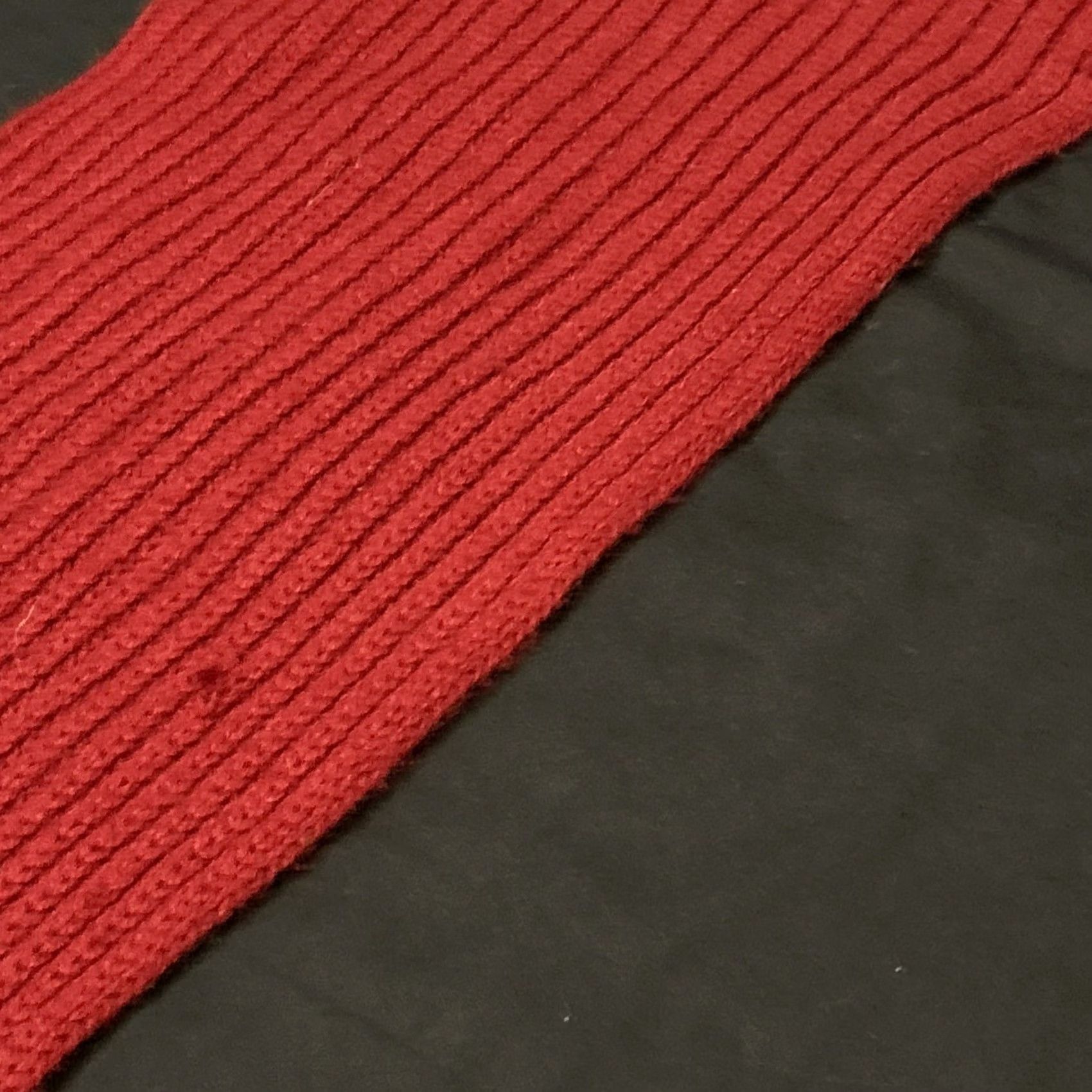 Banana Republic Banana Republic Scarf Women Rectangle Scarf One Size Red Maroon 100% Cashmere Knit Winter Fall Holiday City Preppy 67” Dry Clean Only Size ONE SIZE - 4 Thumbnail