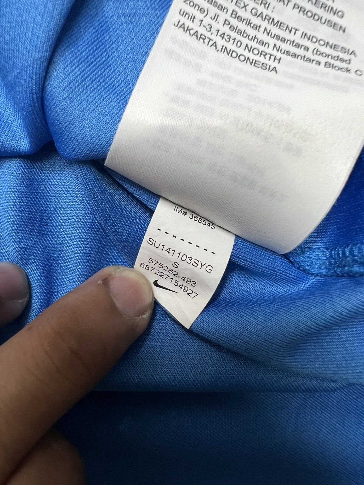 Nike Brazil 2014-2015 Away Jersey Size US S / EU 44-46 / 1 - 7 Thumbnail