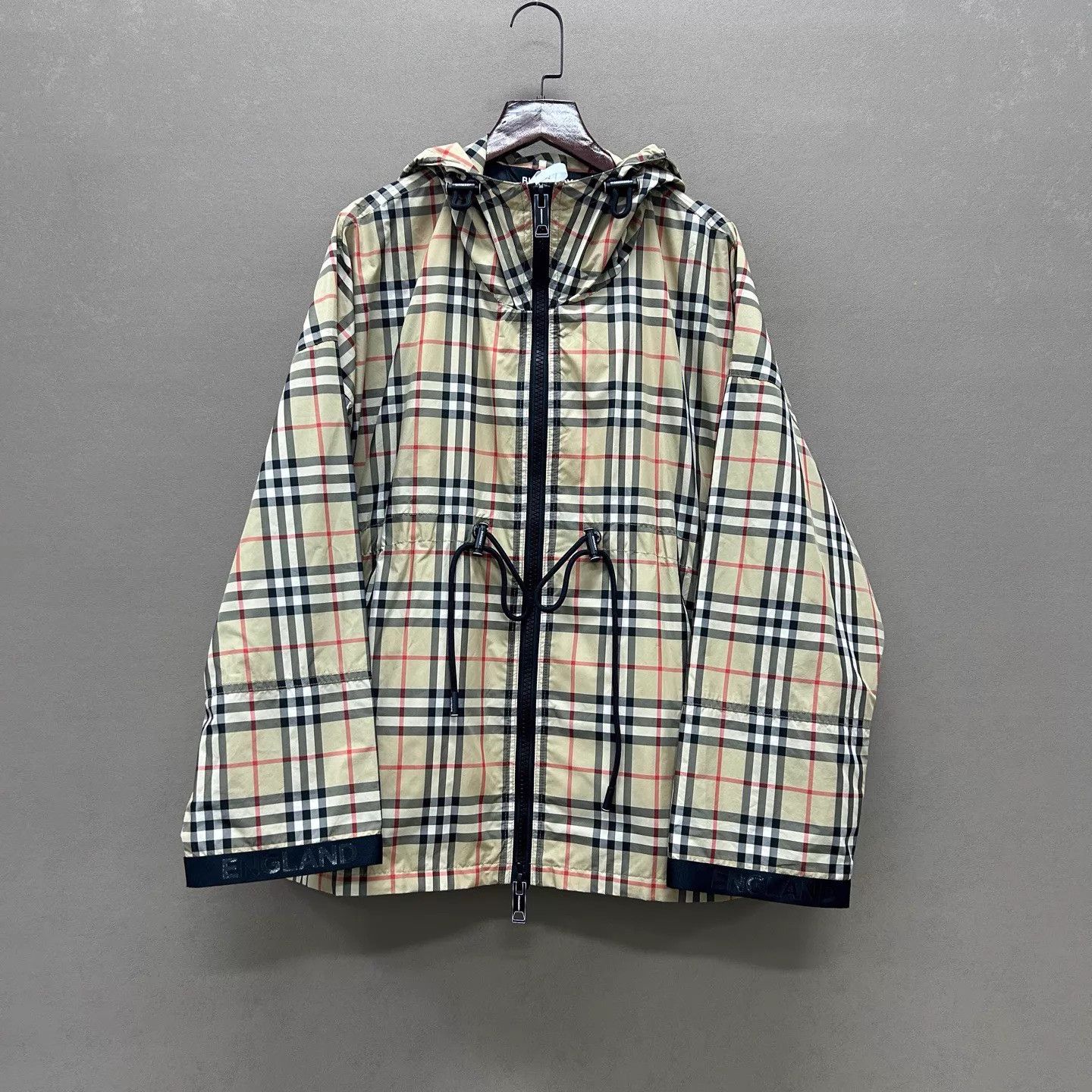Burberry women's Burberry Classic Check Hooded Jacket 99 New Size 34 Size XXS / US 00 / IT 34 - 1 Thumbnail