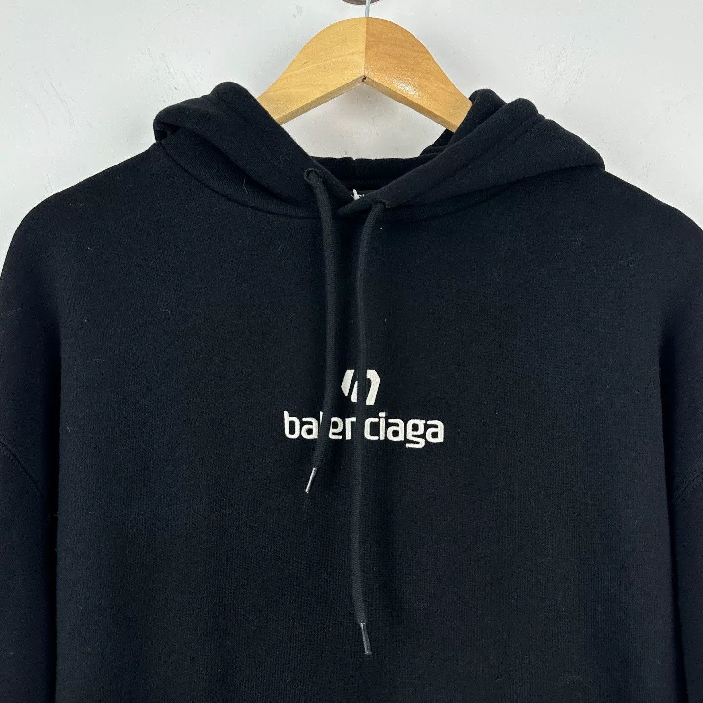 Balenciaga Balenciaga Soccer Embroidery Hoodie Size US XXS / EU 40 - 4 Thumbnail