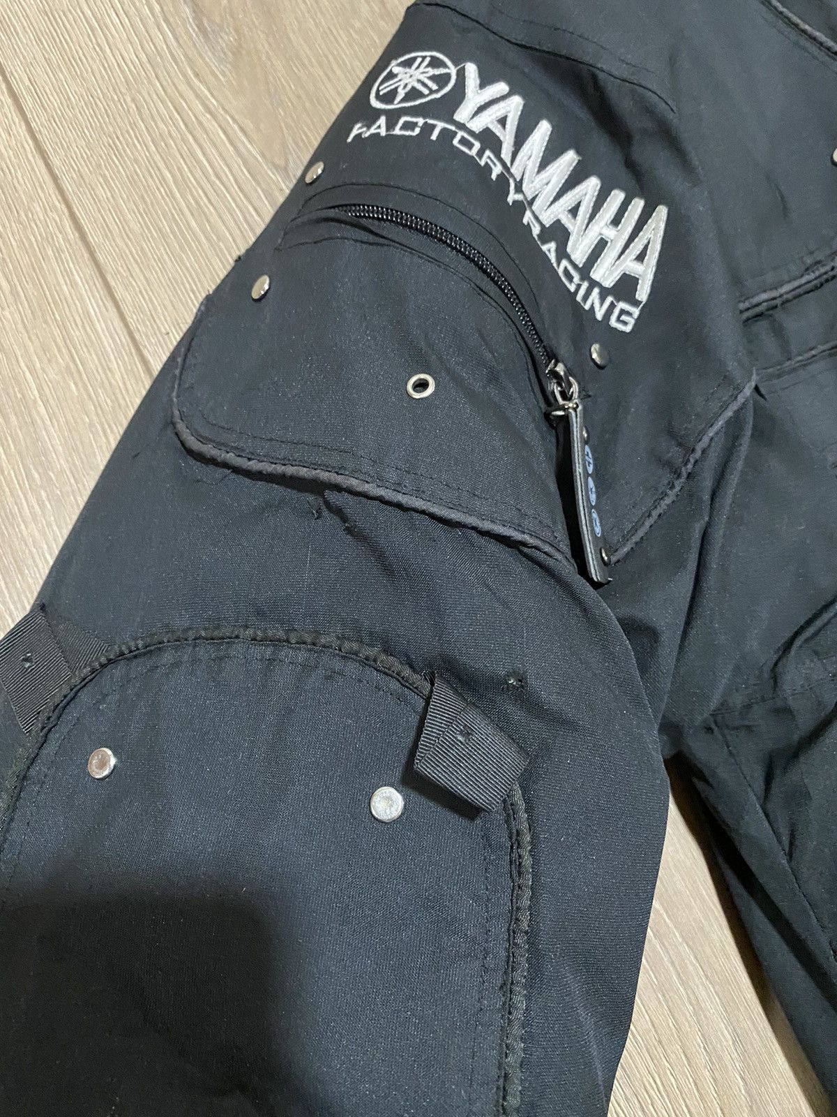 Formula 1 Yamaha jacket puffer Racing Moto black NASCAR Size US S / EU 44-46 / 1 - 13 Thumbnail