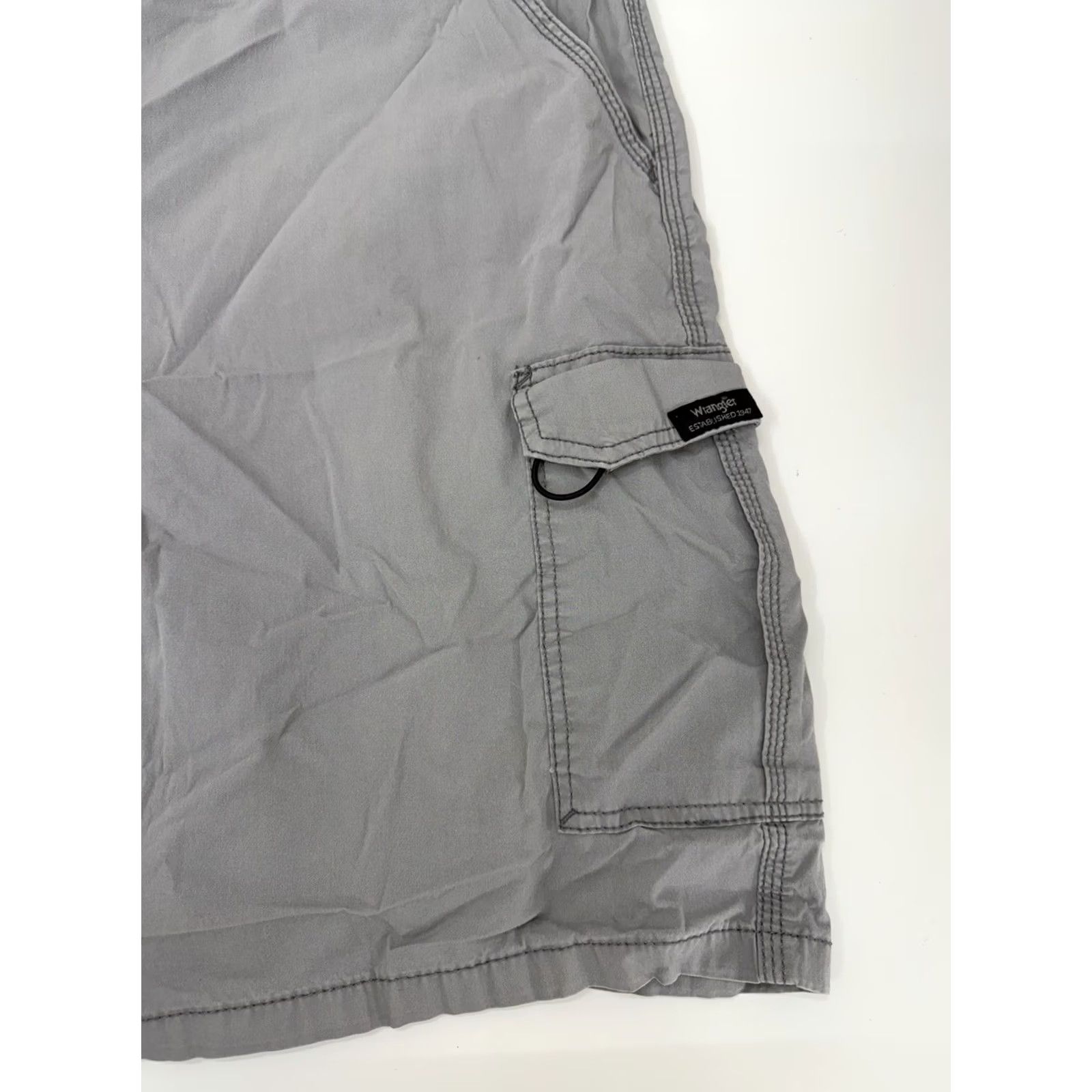 Wrangler Wrangler Mens Shorts Cargo Gray 42 - Regular Rise, Flat Front, Pockets, Button Closure, Cotton Nylon Spandex - Casual Size US 42 / EU 58 - 2 Thumbnail