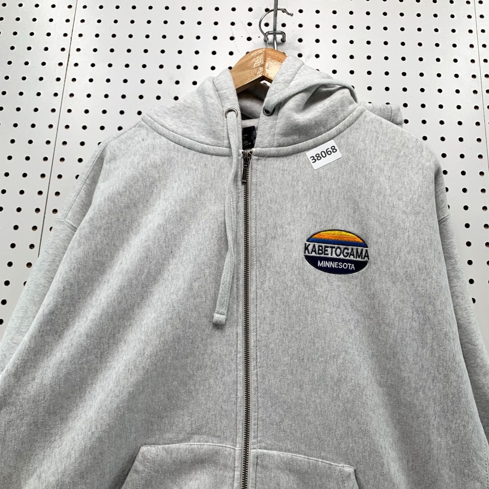 Vintage VINTAGE Kabetogama Minnesota Hoodie Zip Sweatshirt Mens XL Gray Heavyweight Champion Reverse Weave Outdoor 26x28 Mens Size US XL / EU 56 / 4 - 7 Thumbnail
