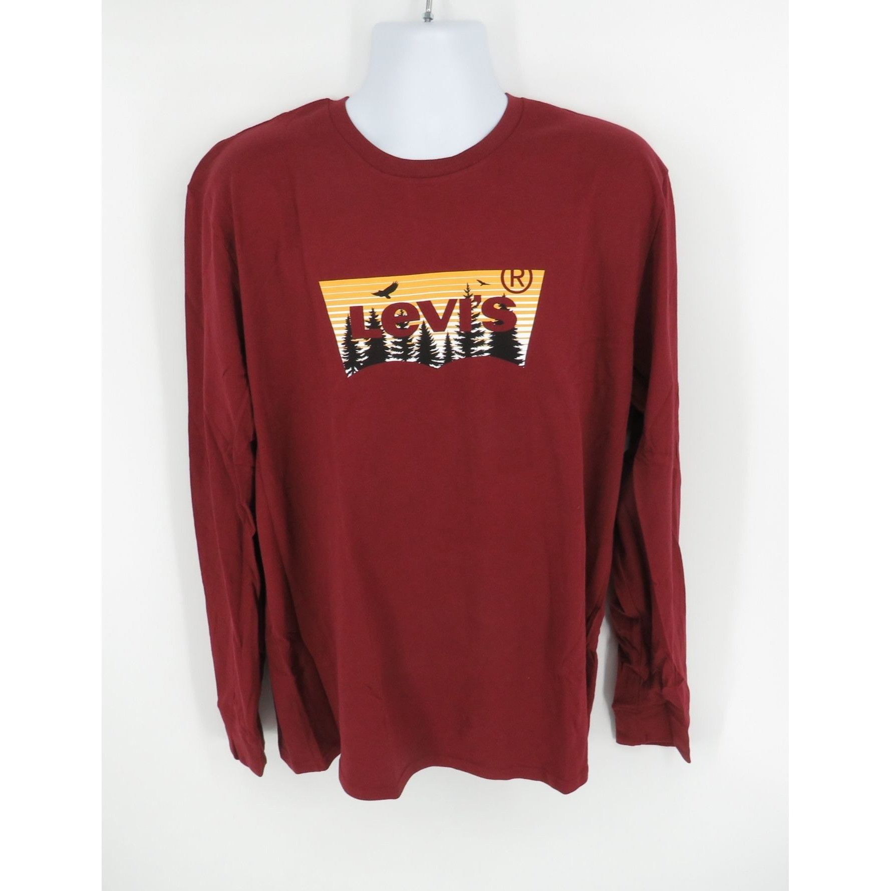 Levi's Levi's Men's XL Red Graphic Long Sleeve Tee Forest Design NW Size US XL / EU 56 / 4 - 1 Thumbnail