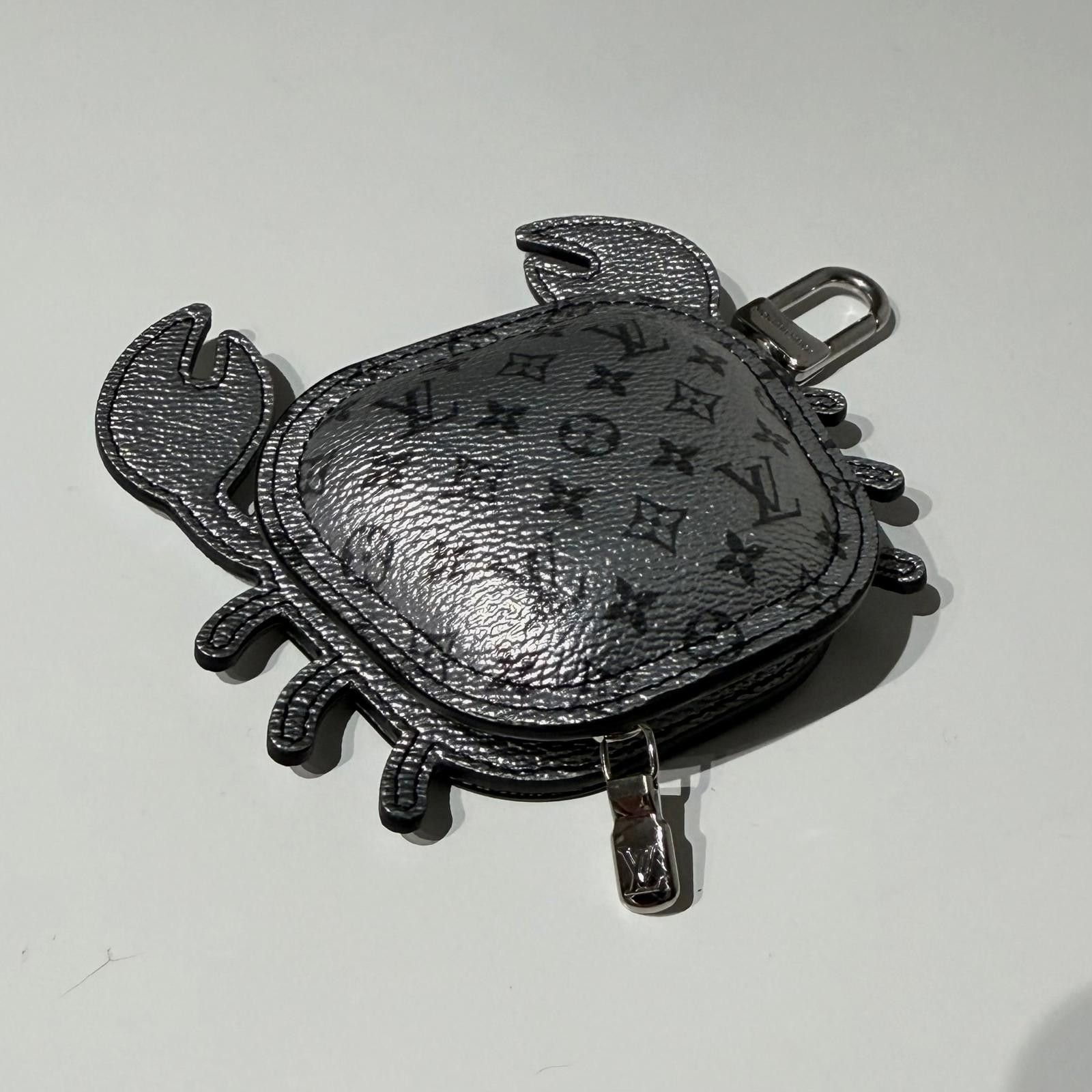Louis Vuitton Louis Vuitton Leather Crab Bag Charm Size ONE SIZE - 3 Thumbnail