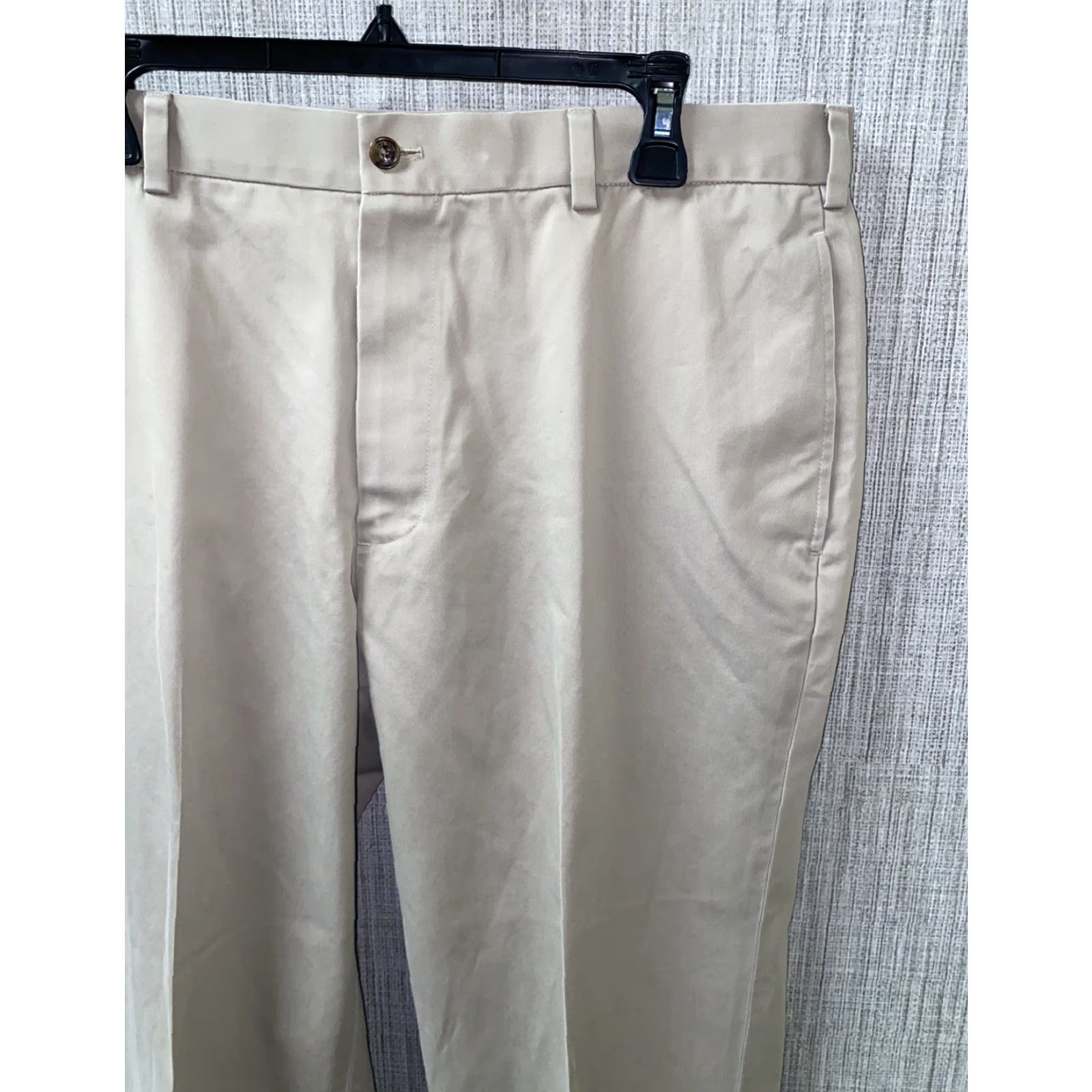 Brooks Brothers Brooks Brothers Dress Pants 346 Mens Light Beige Pleated Regular Inseam 30 Size 37 X 30 Beige Mens Pants Size US 37 - 2 Thumbnail