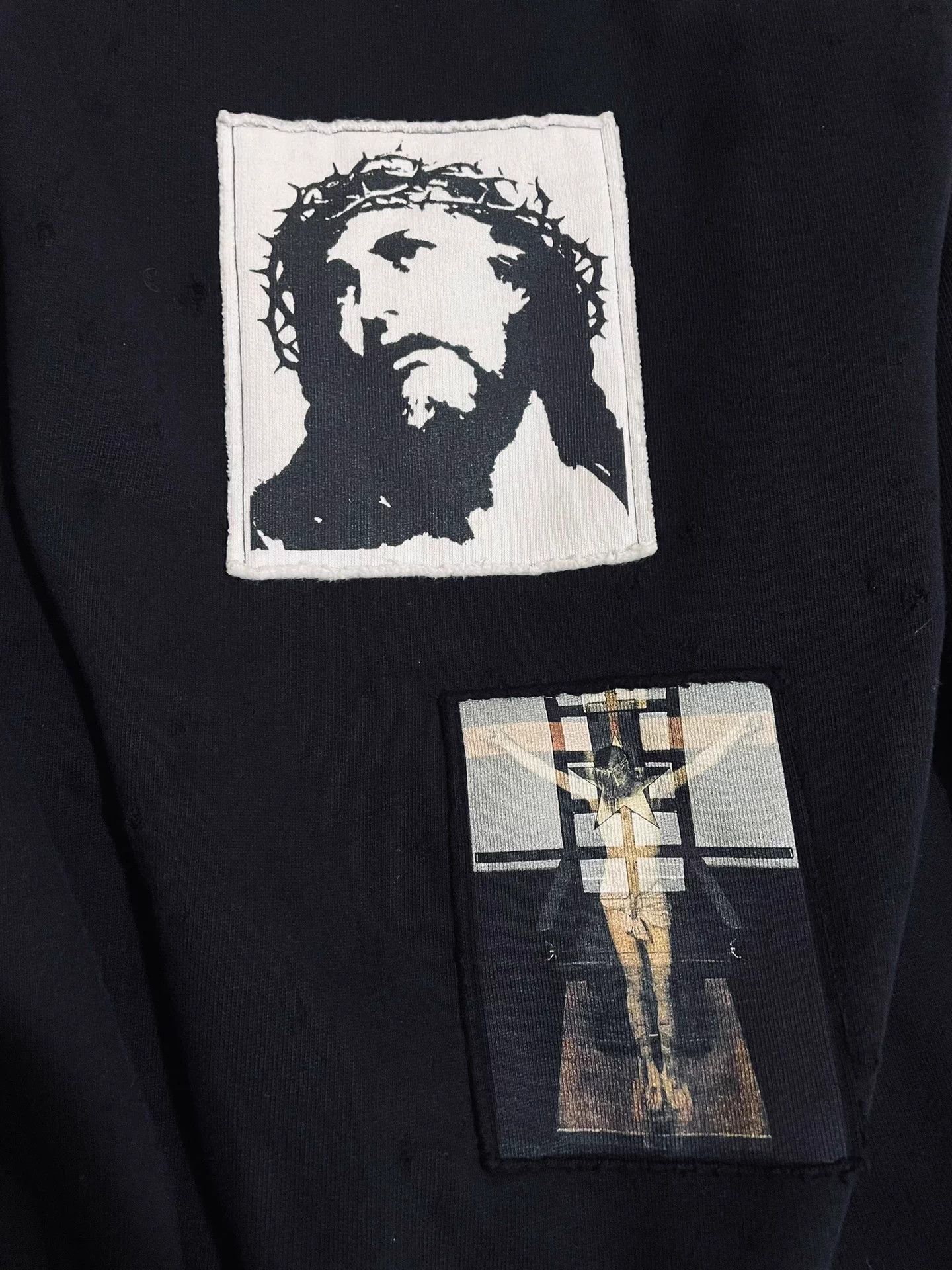 Givenchy Givenchy Runway Limited Distressed Jesus Patch Sweatshirt Size US M / EU 48-50 / 2 - 6 Thumbnail