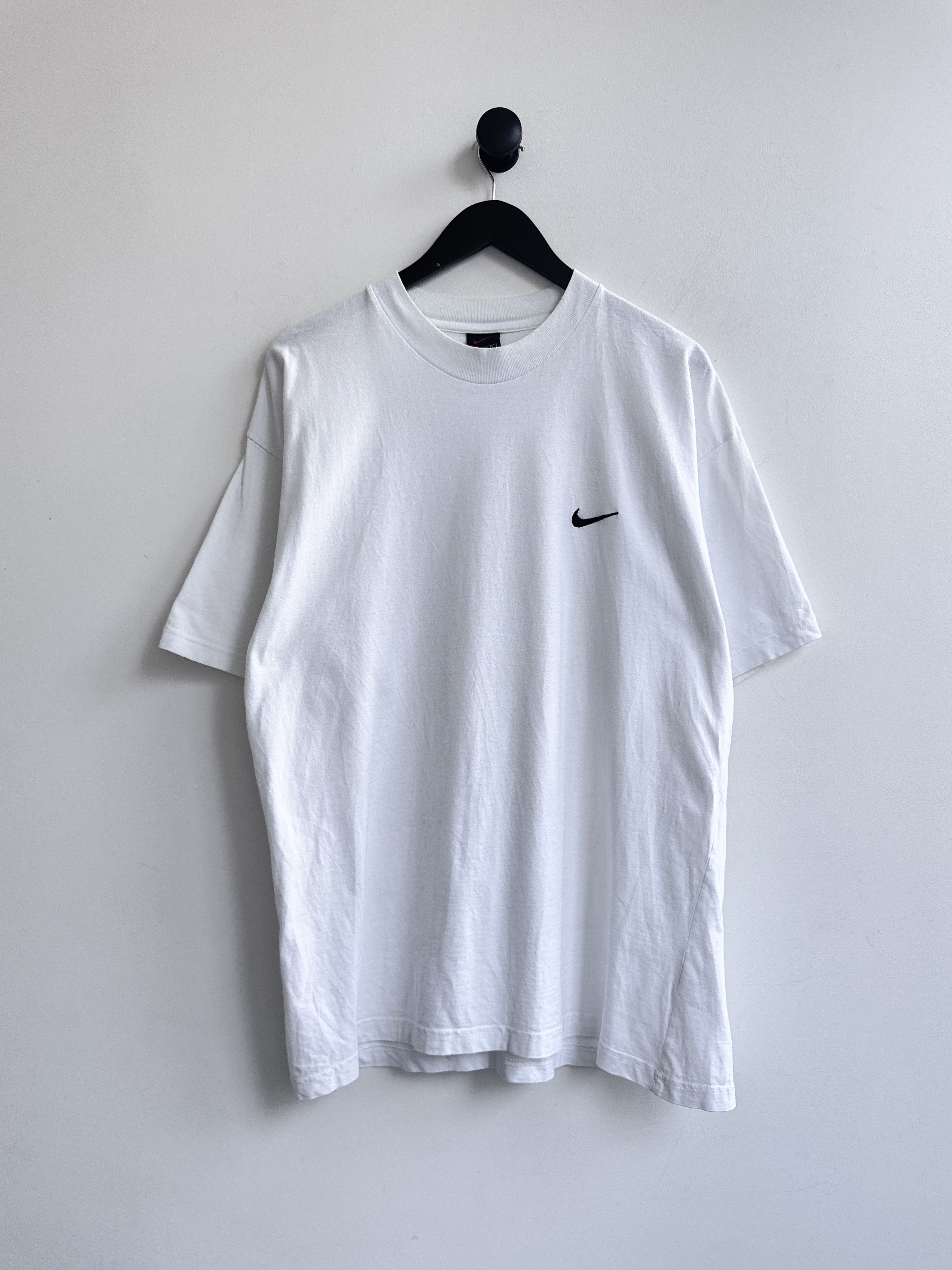 Nike Vintage Nike T-Shirt Size US XL / EU 56 / 4 - 1 Thumbnail