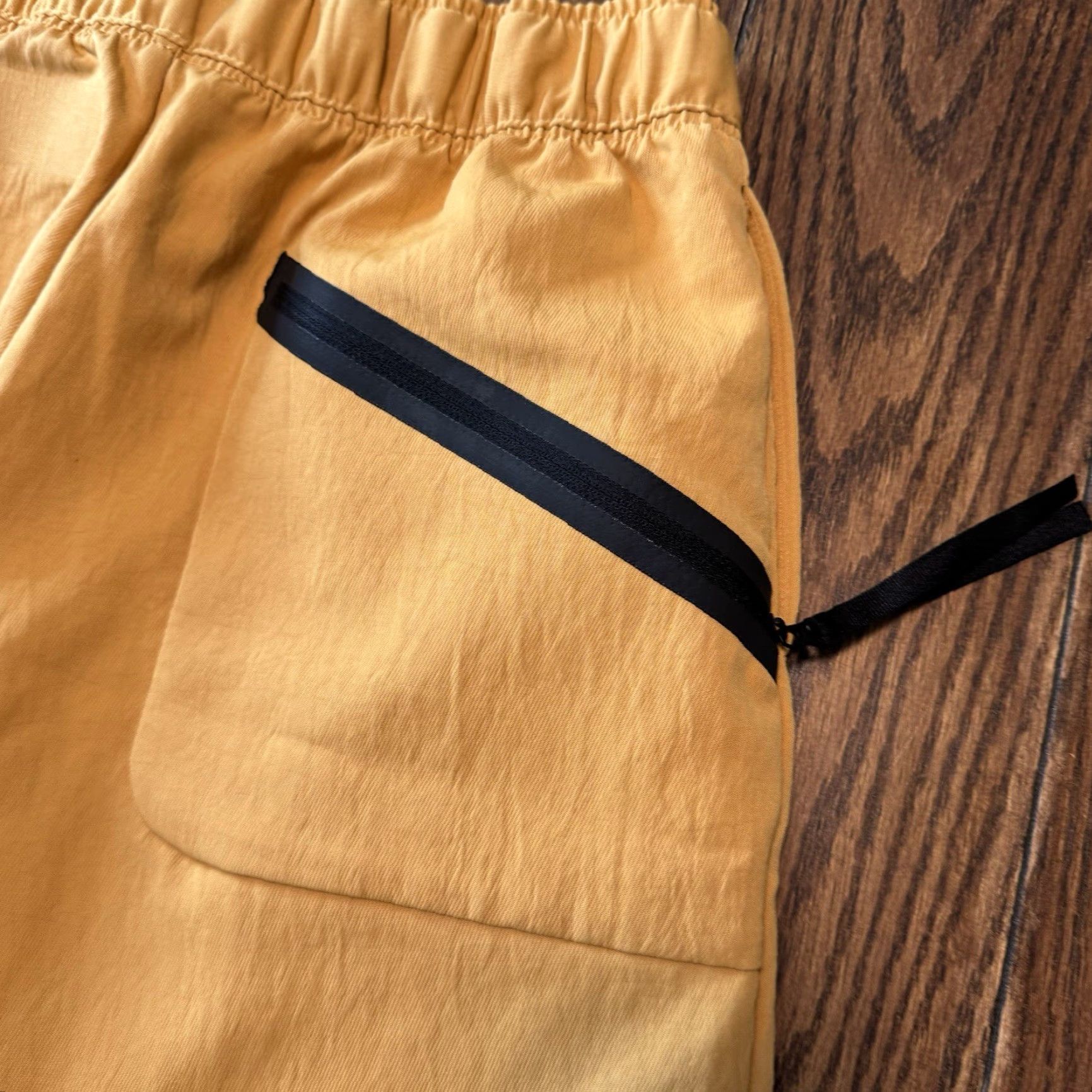 Nike Nike Sportswear Women's Tech Pack Woven Pants Small Wheat Gold Black CZ8940-204 Size 28" / US 6 / IT 42 - 4 Thumbnail