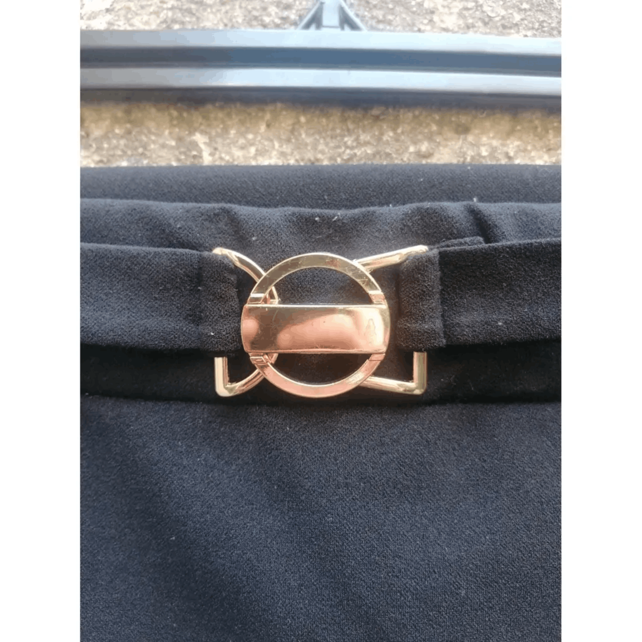 Other Black Mini Skirt with Gold Ring Belt Detail Size 27" / US 4 / IT 40 - 3 Thumbnail