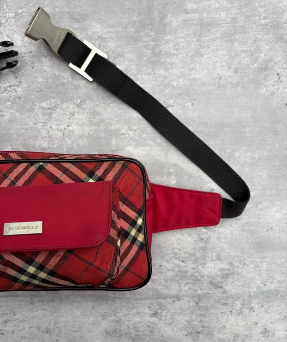 Burberry Authentic Burberry Red Plaid Canvas Belt Bag Size ONE SIZE - 6 Thumbnail