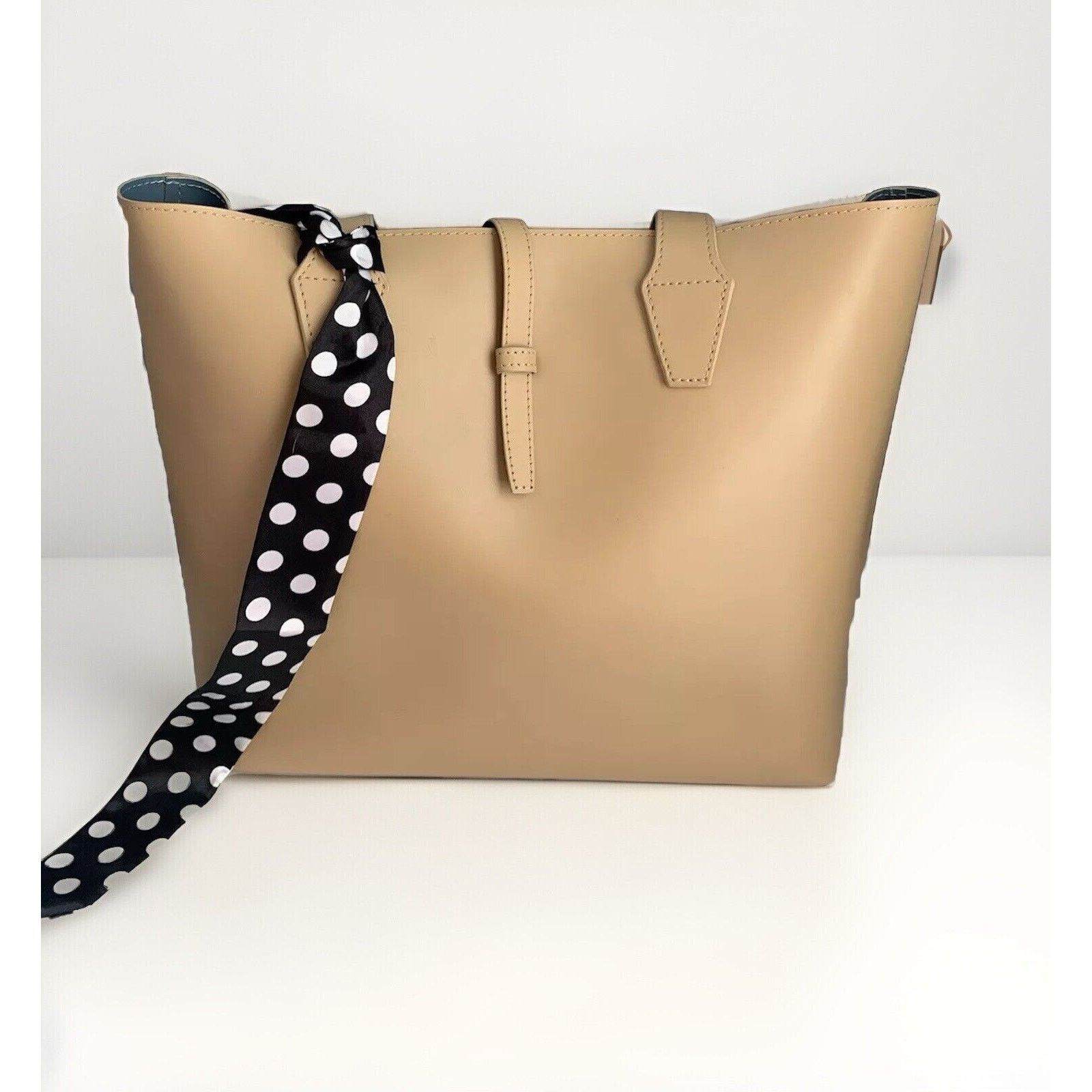 Barneys New York Barneys New York Leather Purse Beige Tote Bag Soft Leather Size ONE SIZE - 2 Thumbnail