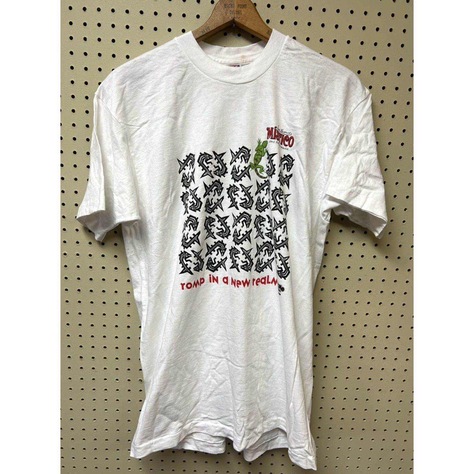 Fruit Of The Loom VINTAGE Mistico Citrus Tequila Jose Cuervo XL White T-shirt Single Stitch Booze Mens XL White Cotton Crew Neck Short Sleeve Stitched 90s Size US XL / EU 56 / 4 - 2 Thumbnail