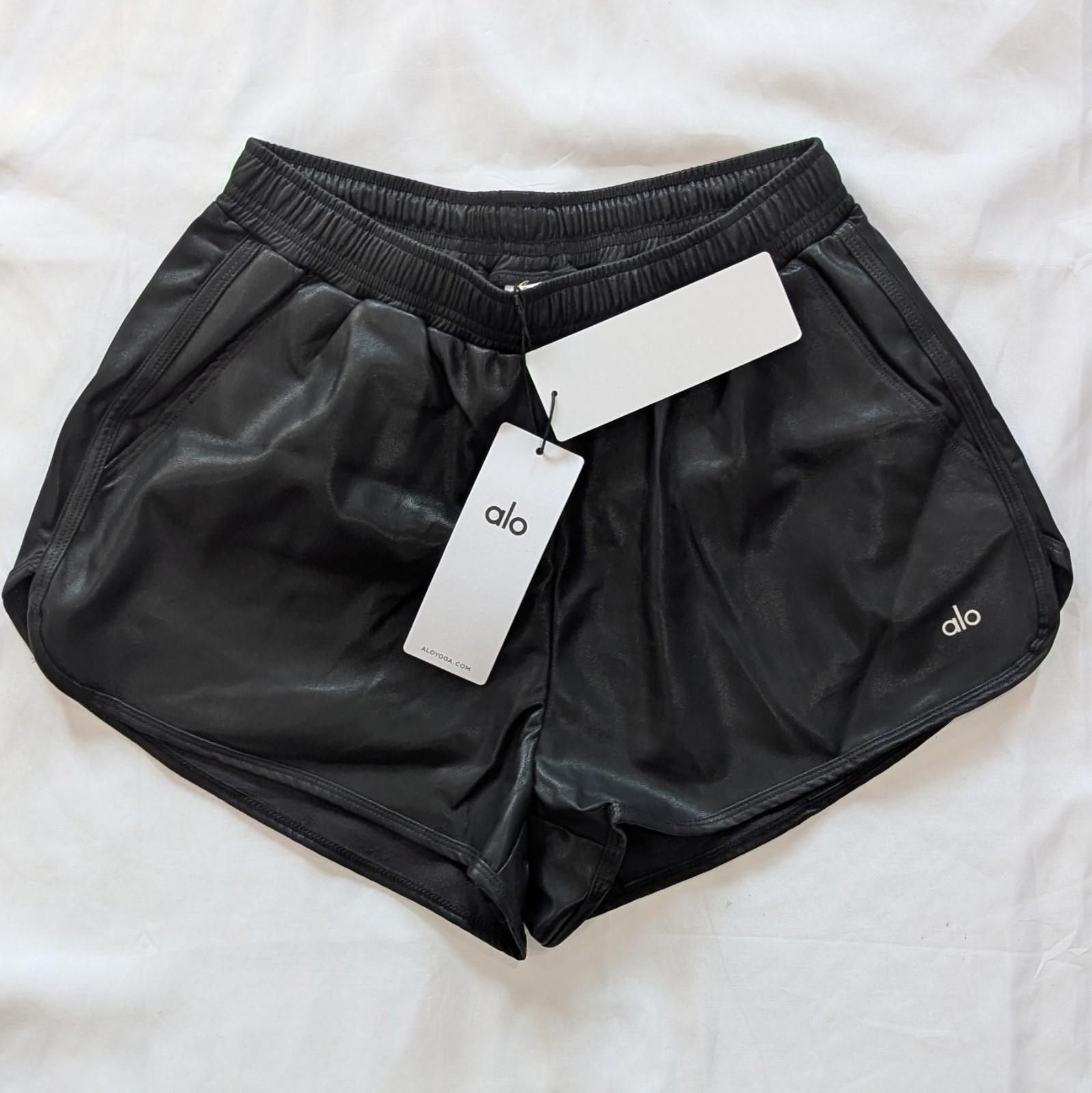 Alo Alo Yoga Faux Leather Power Hour Shorts Size Large Black NWT Size 36" / US 14 / IT 50 - 3 Thumbnail