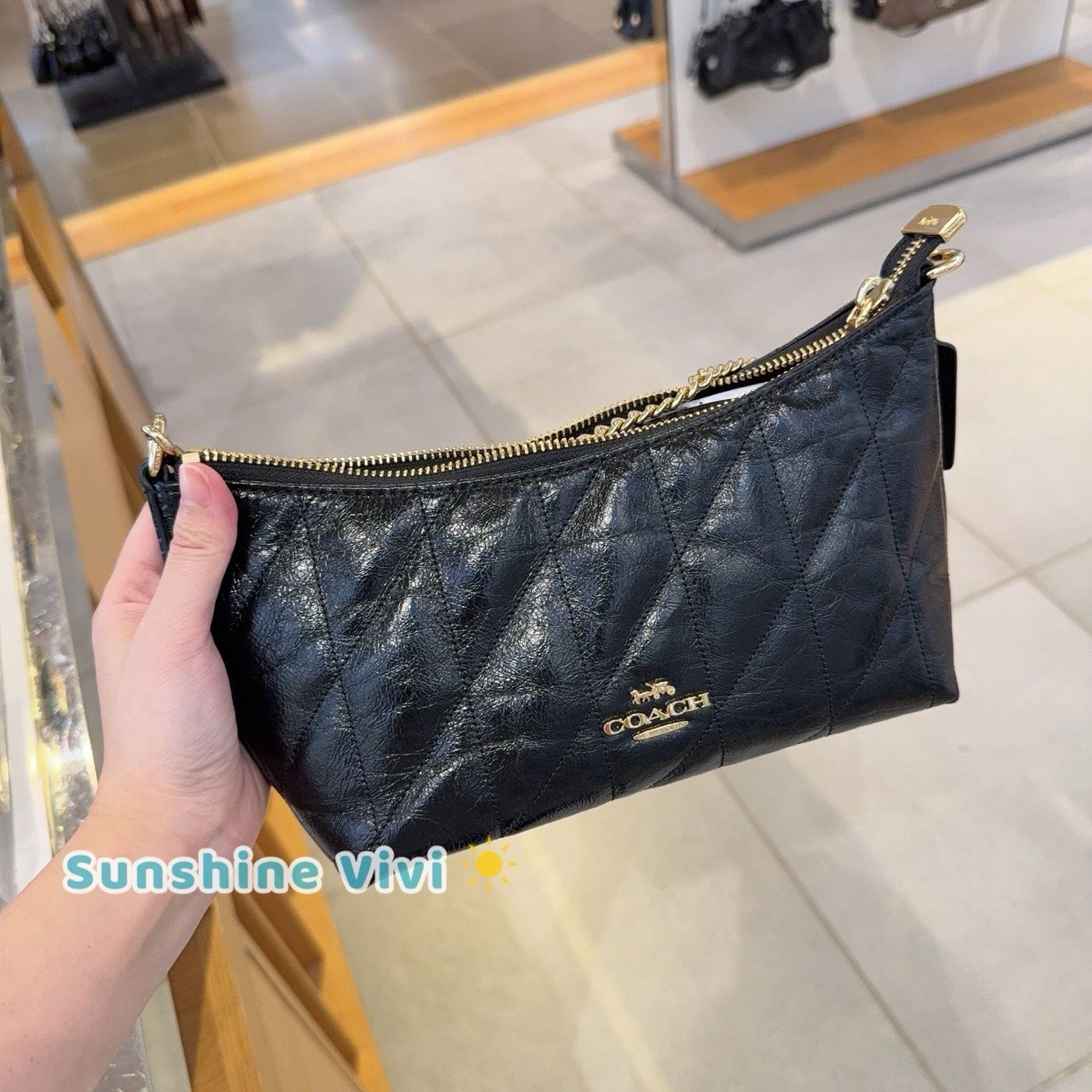 Coach NWT Coach Caitlin Shoulder Bag Quilting CDZ88 leather black Size ONE SIZE - 1 Thumbnail