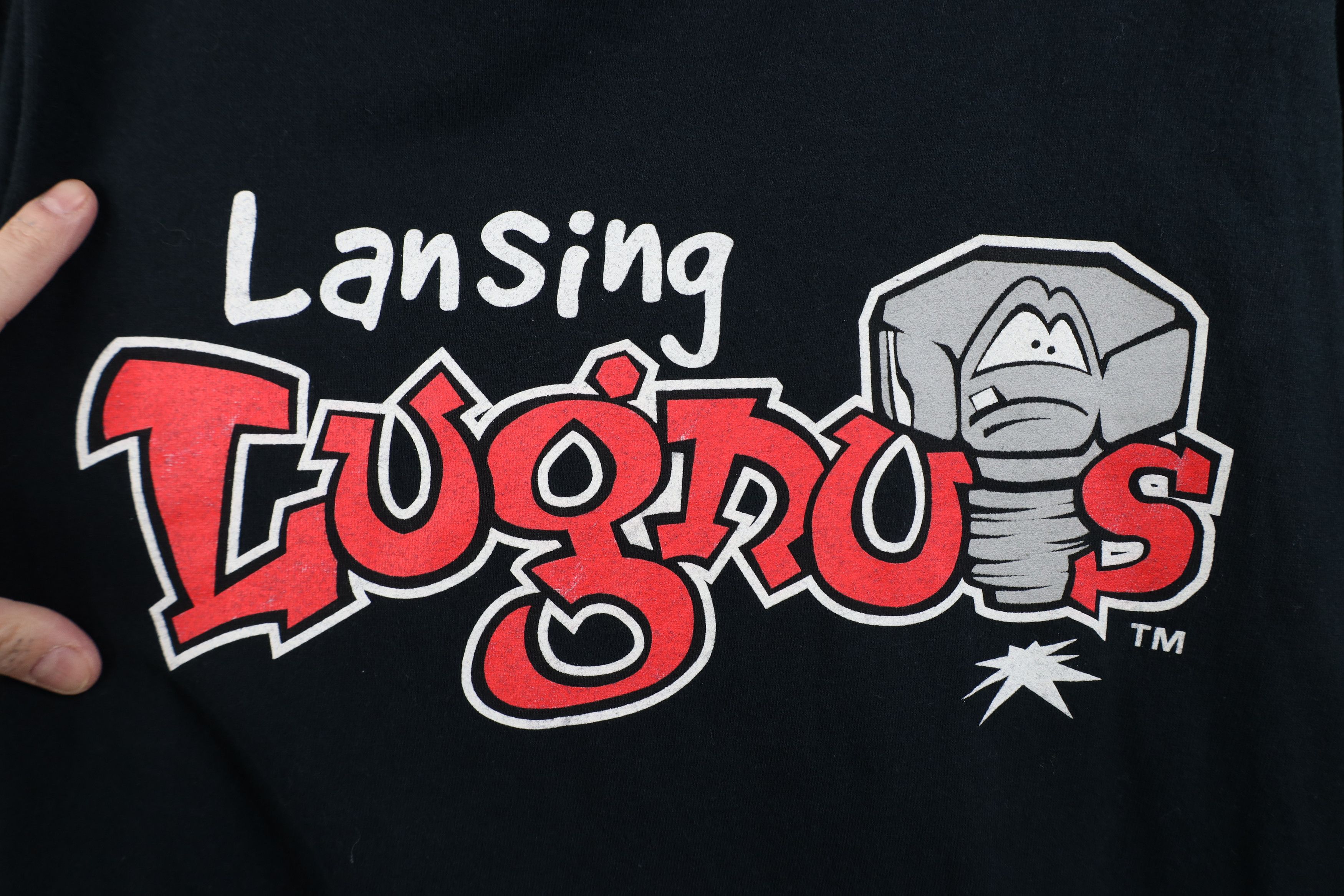 Vintage Vintage Y2K Minor League Lansing Lugnuts Baseball T-Shirt Size US XL / EU 56 / 4 - 4 Thumbnail