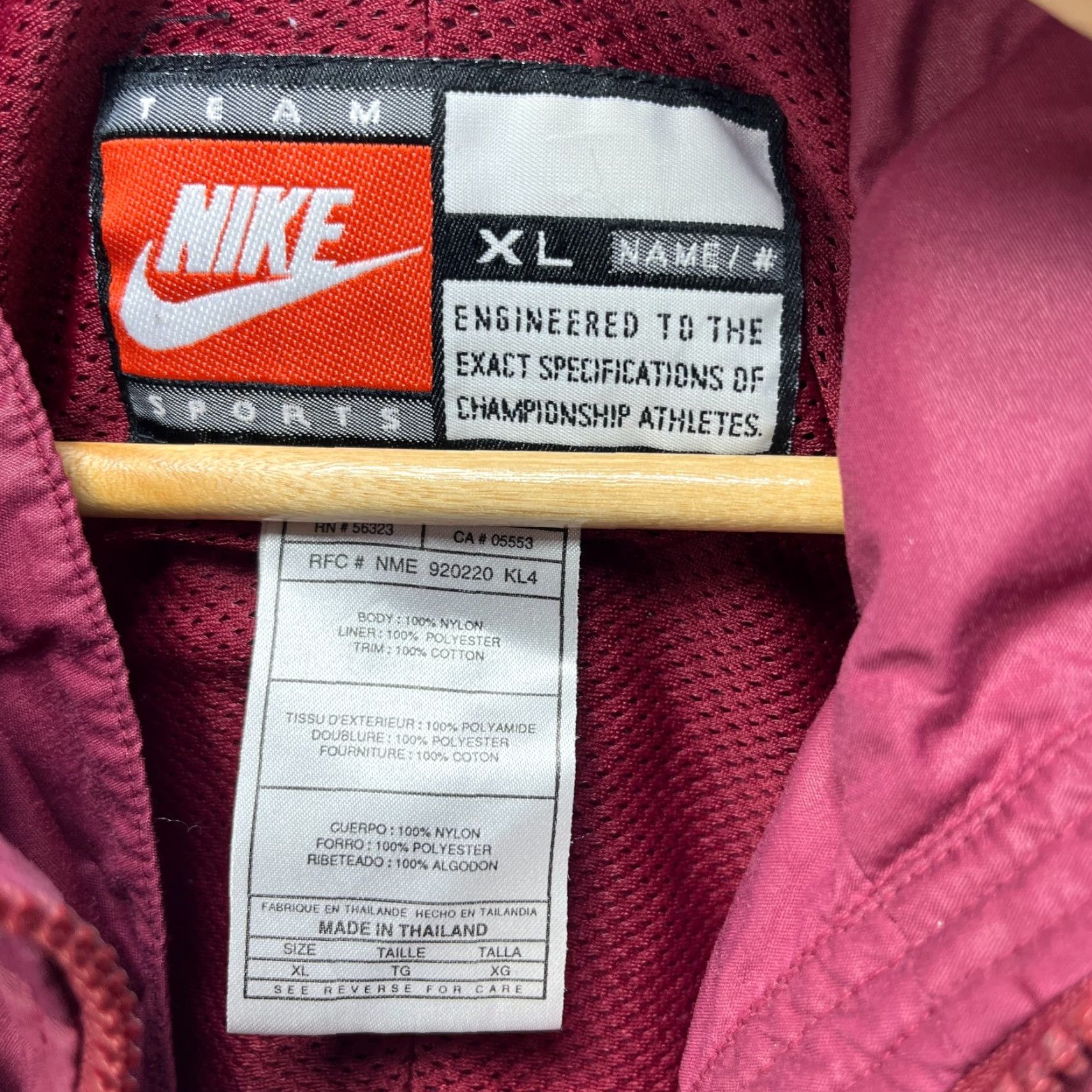 Nike VINTAGE 90s Nike FSU Florida State University Seminoles Windbreaker Jacket XL Red Men Jacket Windbreaker 90s Nike FSU Seminoles Mens XL Size US XL / EU 56 / 4 - 7 Thumbnail