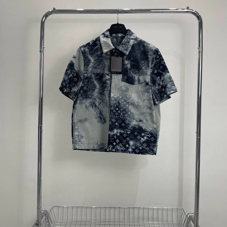 Louis Vuitton Louis Vuitton Tie-dyed denim shirt with short sleeves 2501- Size US L / EU 52-54 / 3 - 1 Thumbnail