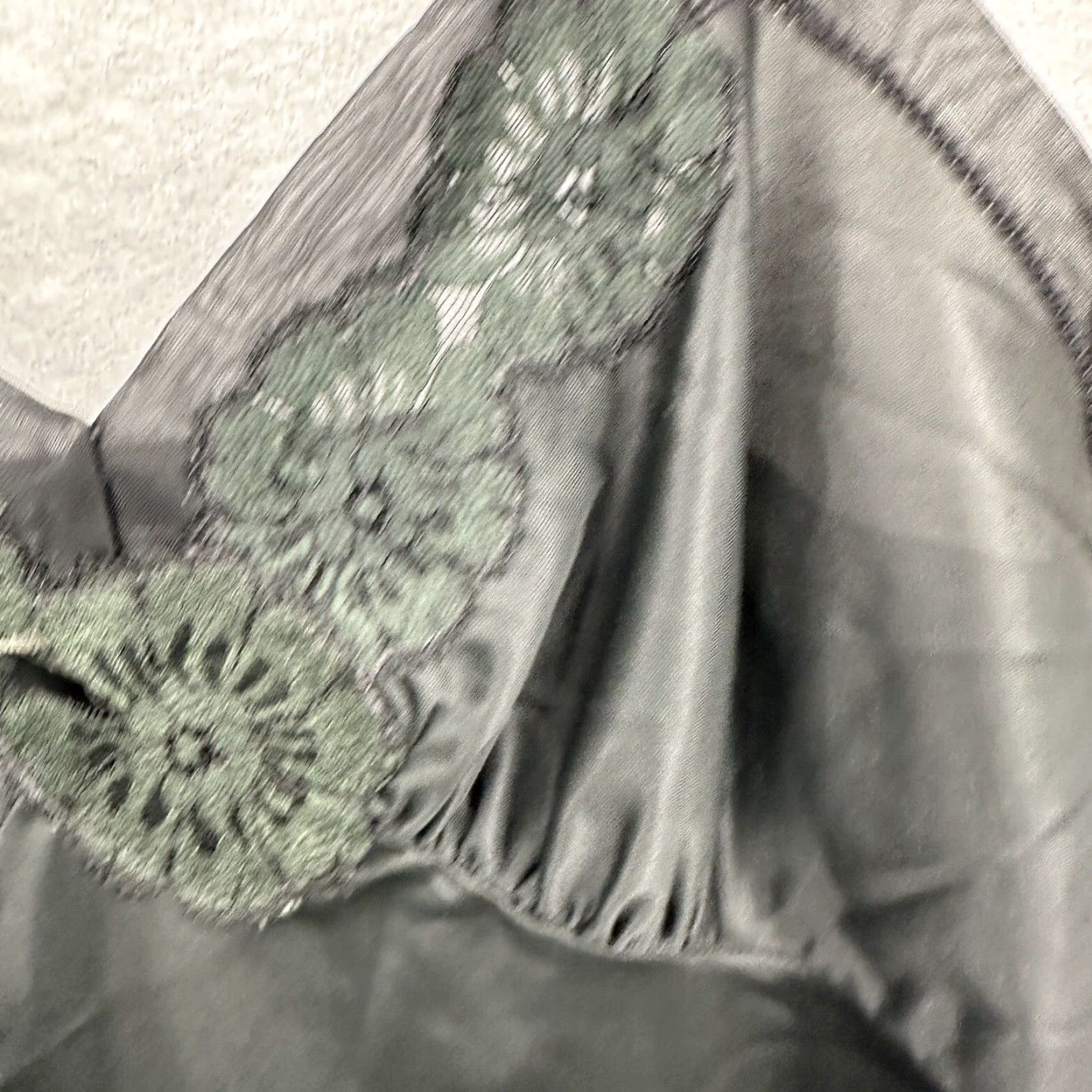 Vintage VINTAGE Vanity Fair 60s Slip Shirt S Nylon Black Bodice Lace Nightgown 1960s Womens Small N/A Size ONE SIZE - 7 Thumbnail