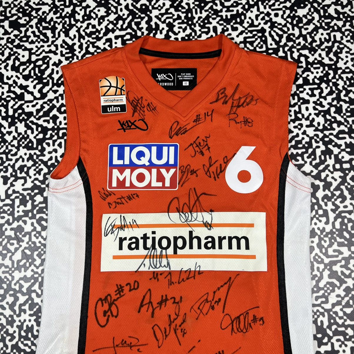 K1X Ratiopharm Ulm Per Gunther Signed Team Basketball Jersey Size US XS / EU 42 / 0 - 3 Thumbnail