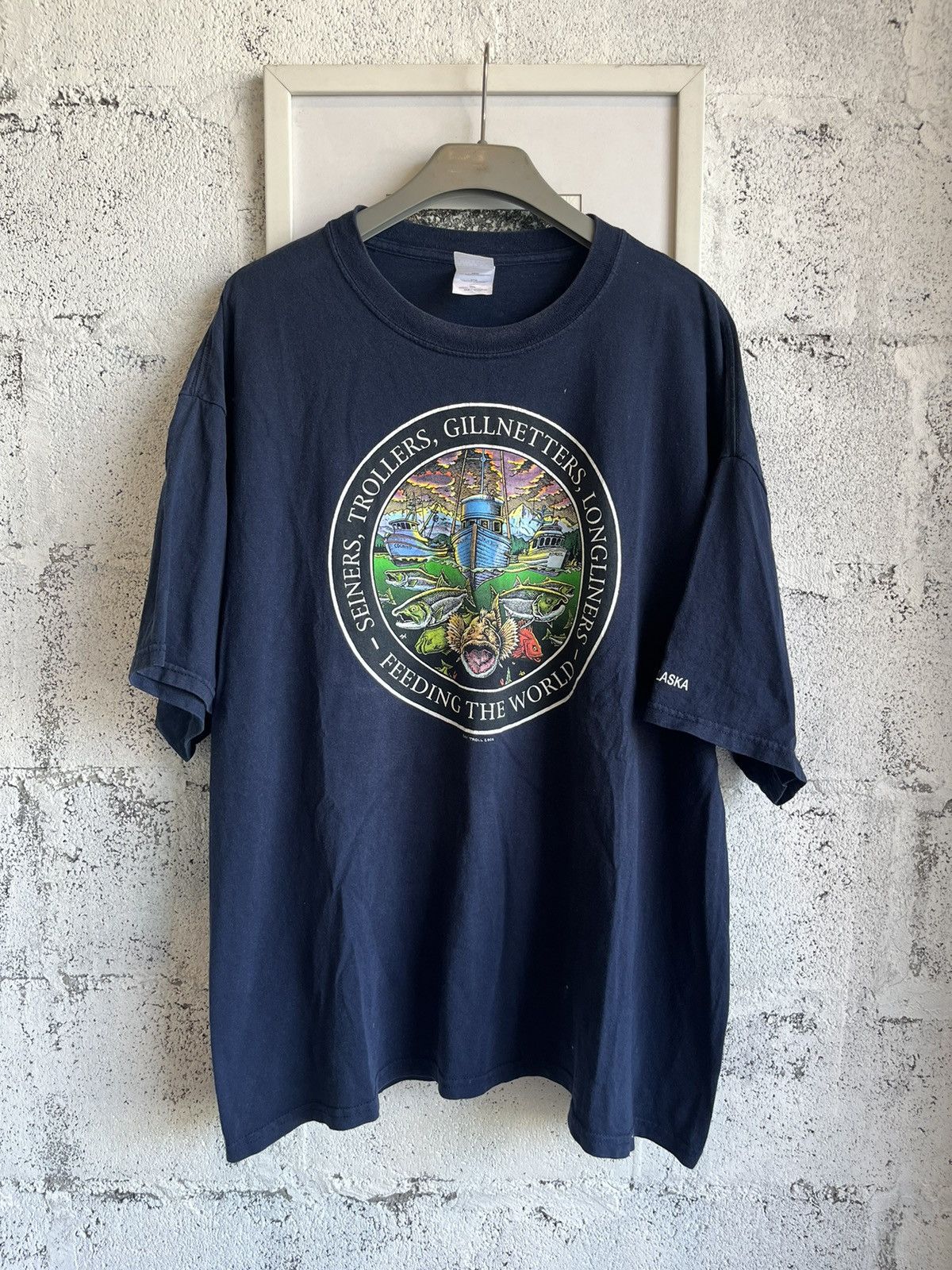 Vintage Vintage RAY TROLL Design FEEDING THE WORLD 2006’s T-shirt Size US XXL / EU 58 / 5 - 2 Thumbnail