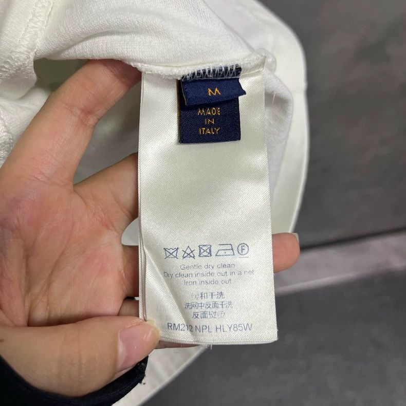 Louis Vuitton Louis Vuitton Louis Vuitton White Letter Graphic Short Sle Size US M / EU 48-50 / 2 - 4 Thumbnail