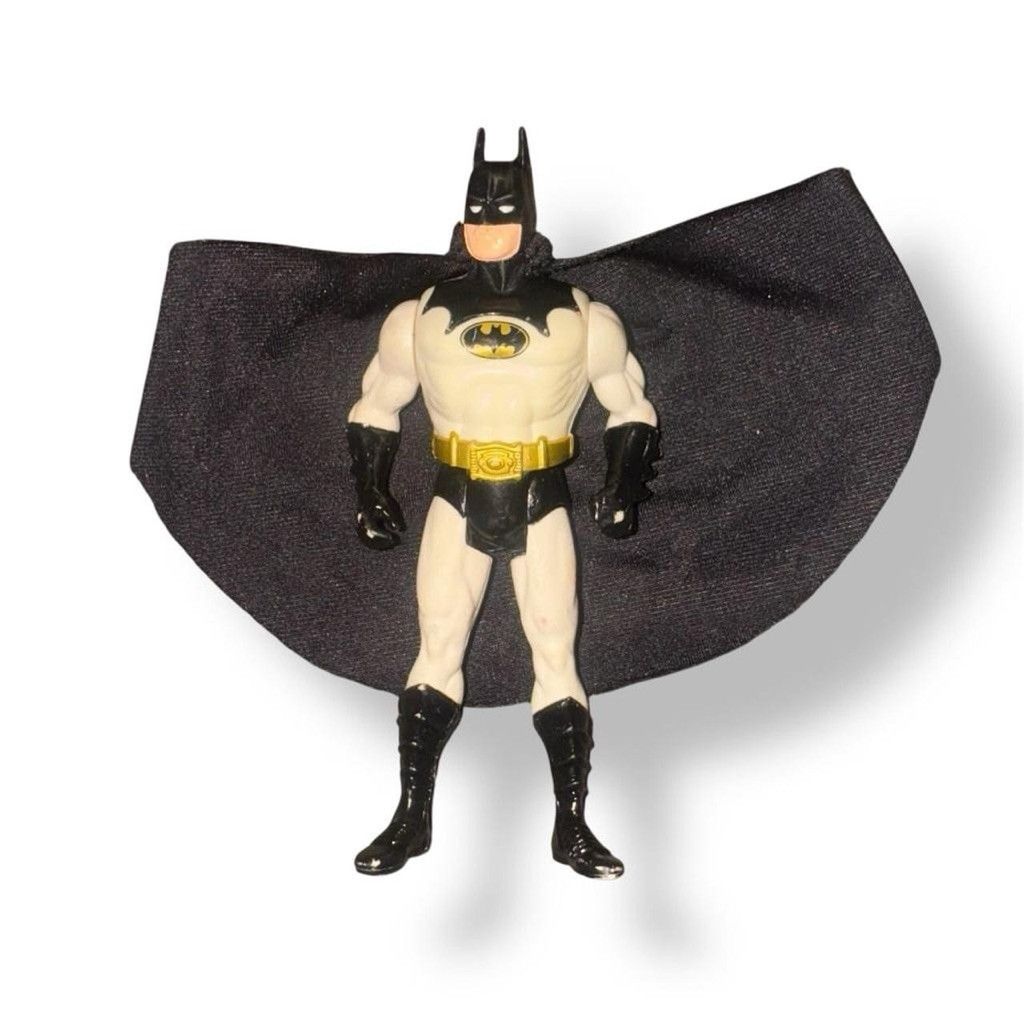 DC Comics Vintage 90s Batman and Robin Action Figures and Book Bundle Size ONE SIZE - 7 Thumbnail