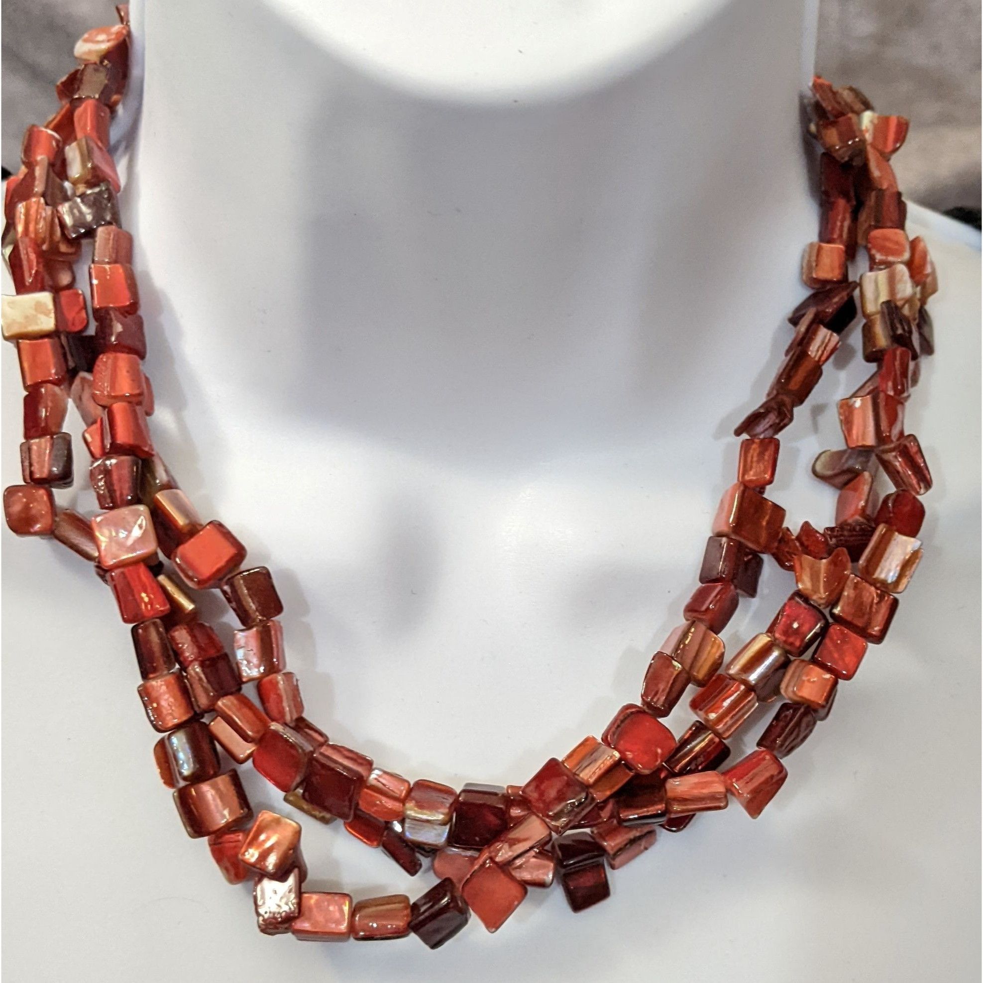 Other Red Dyed/Painted Multilayer Shell Necklace Size ONE SIZE - 1 Thumbnail
