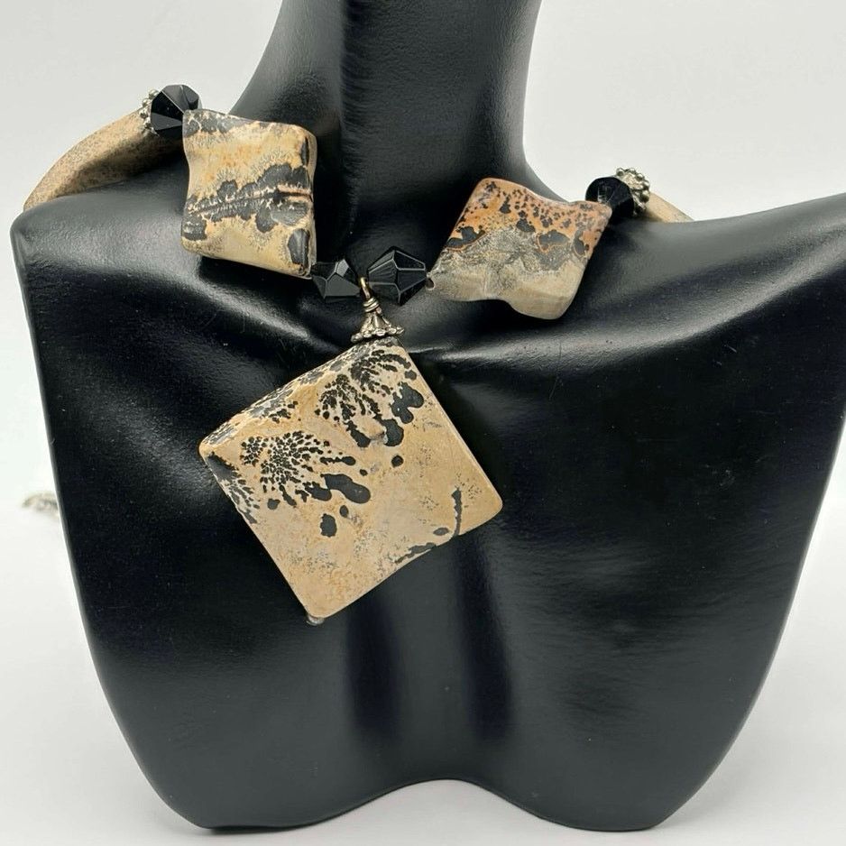 Other Tan & Black Jasper Stone Necklace Size ONE SIZE - 2 Thumbnail