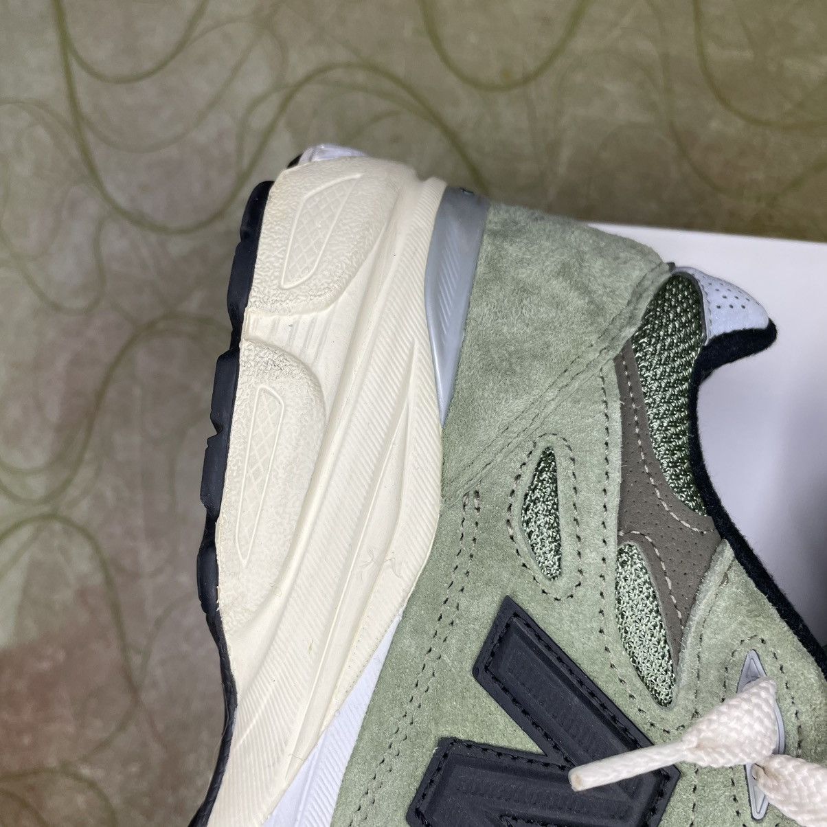 JJJJound × New Balance jjjound new balance 990v3 olive size 5.5 M990JD3 Size US 5.5 / EU 38 - 3 Thumbnail