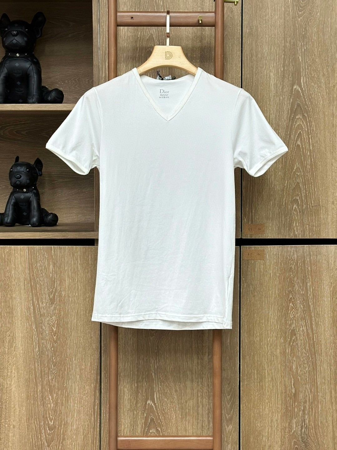 Dior DIOR White V-Neck Casual T-Shirt Size US M / EU 48-50 / 2 - 1 Thumbnail