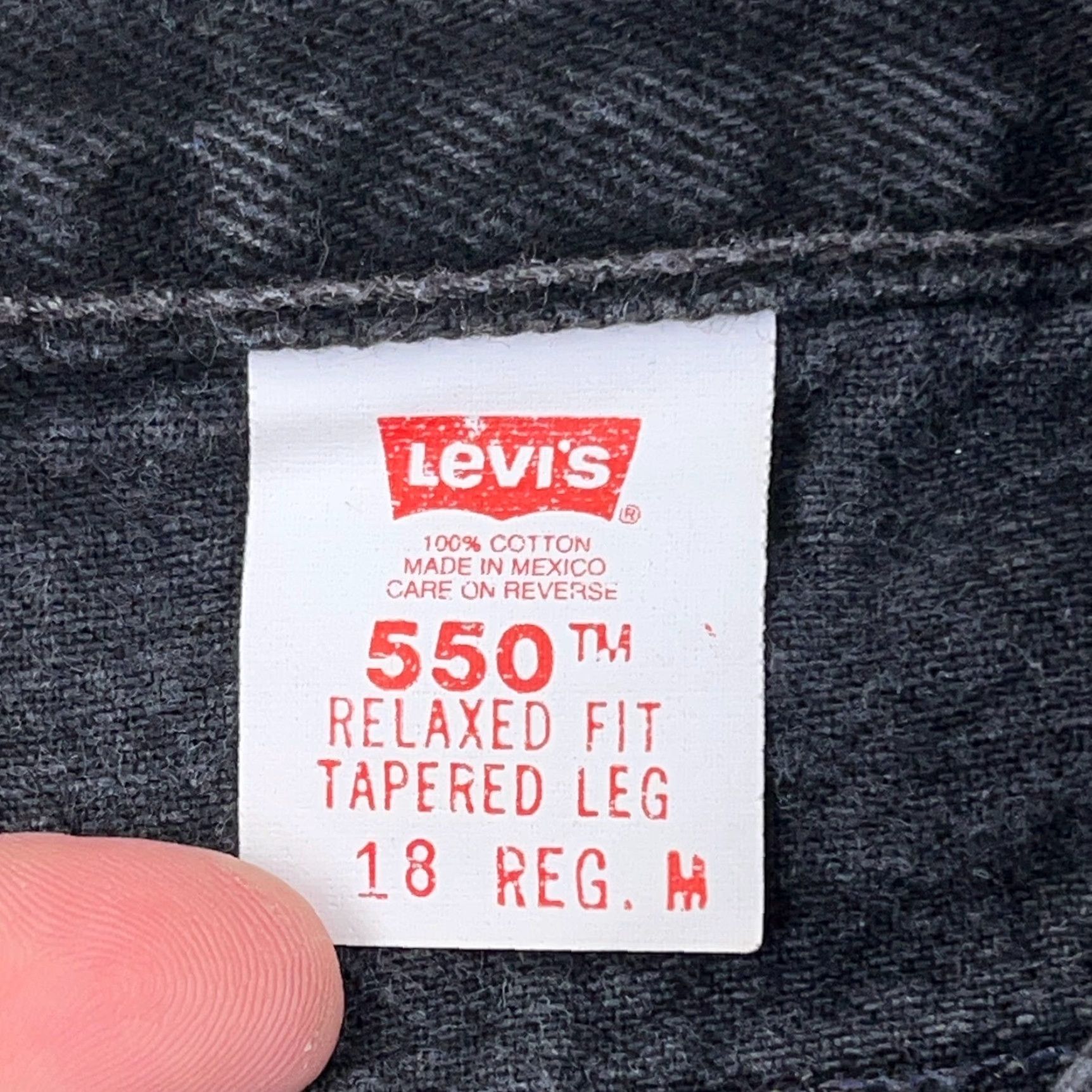 Levi's VINTAGE Levi's 550 Jeans Women's Relaxed Tapered 32x29 Black 80s 90s USA Denim Baggy Core Classic Slim Fit? Size 40" / US 18 - 4 Thumbnail
