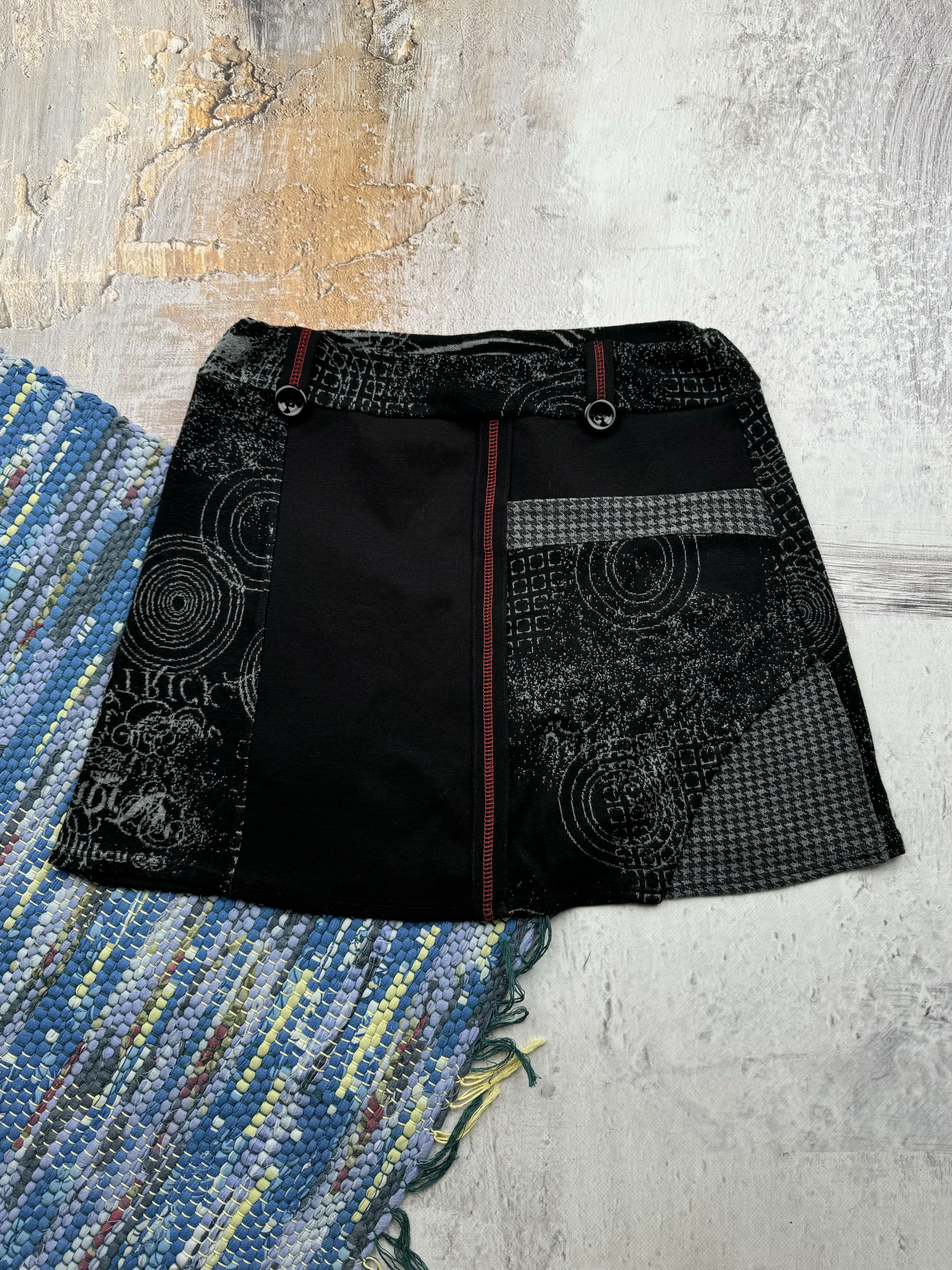 Vintage Vintage Printed Mini Skirt A178(439) Size 28" / US 6 / IT 42 - 1 Thumbnail