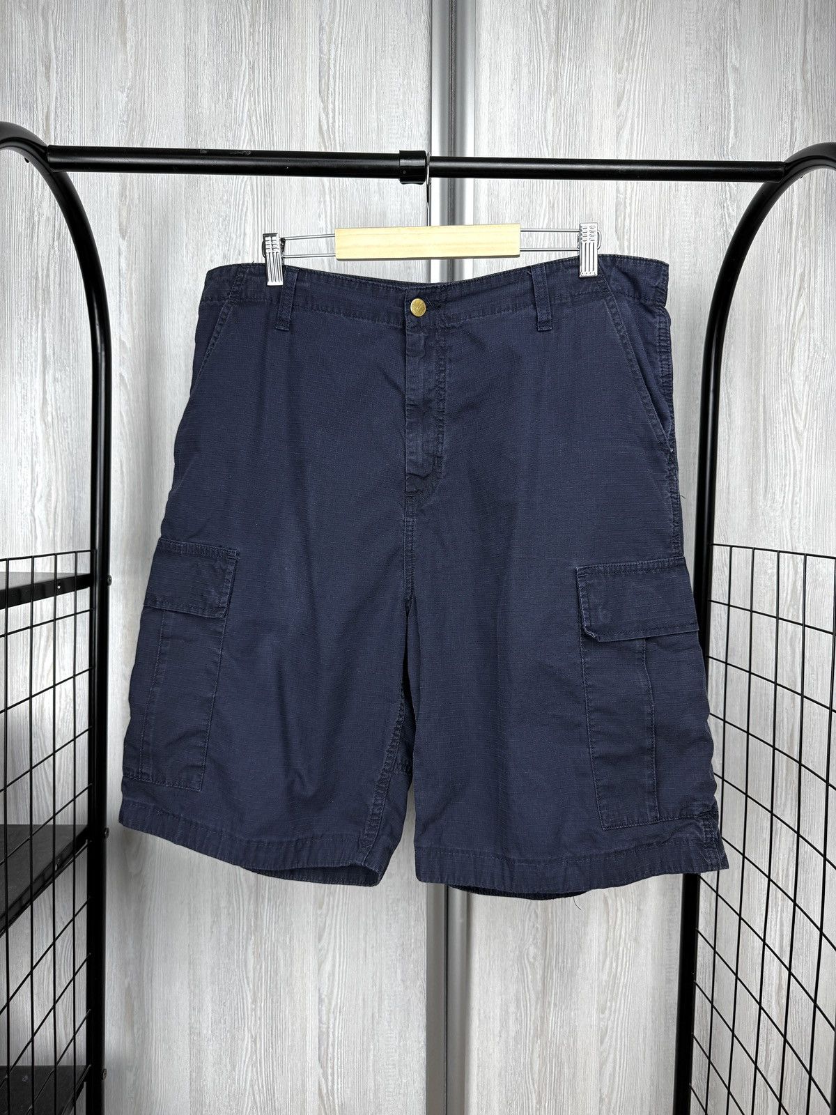 Carhartt Wip Carhartt WIP Dark Blue Cargo shorts Size US 34 / EU 50 - 1 Thumbnail