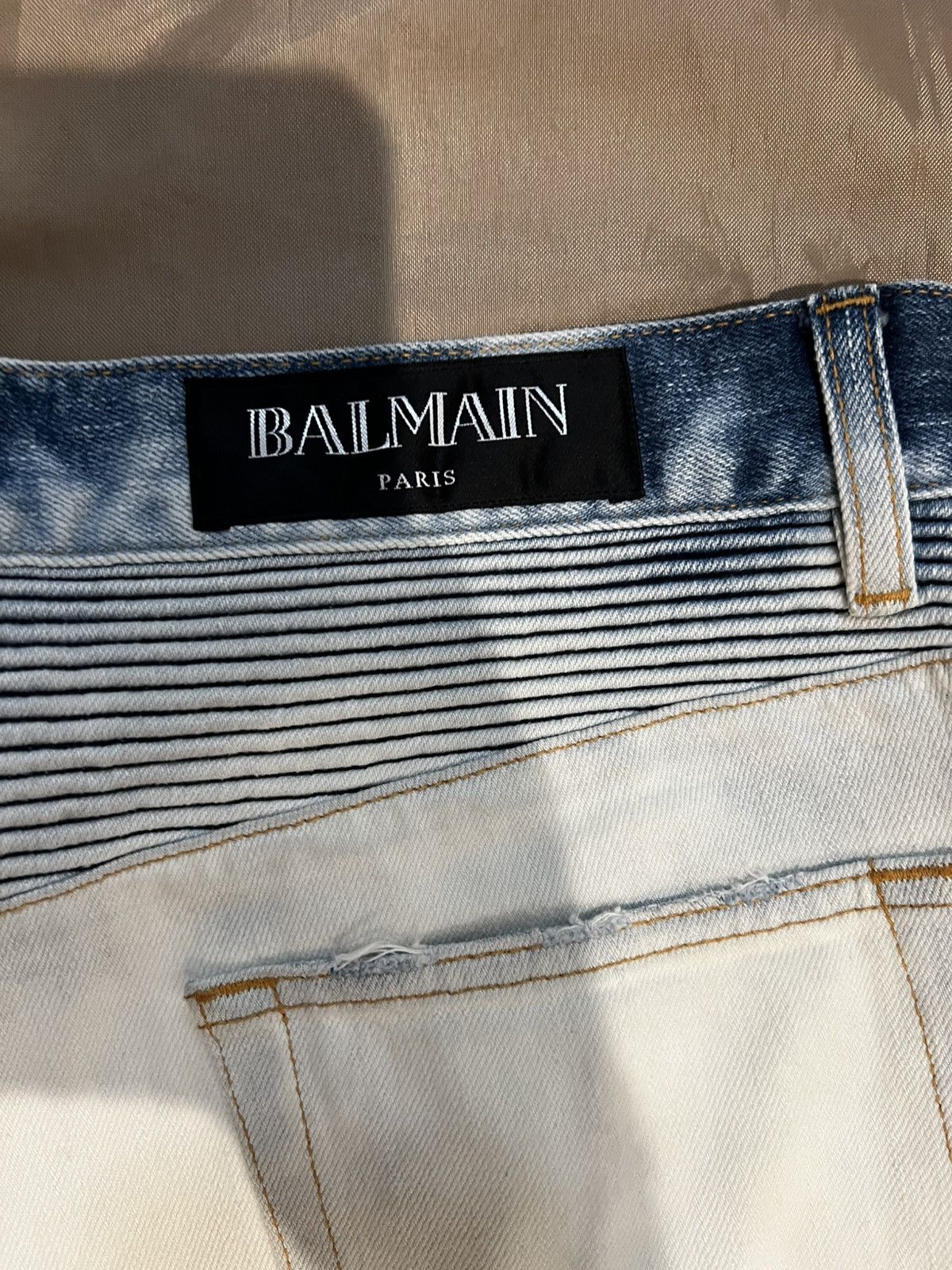 Balmain balmain bleached jeans size 34 Size US 34 / EU 50 - 6 Thumbnail