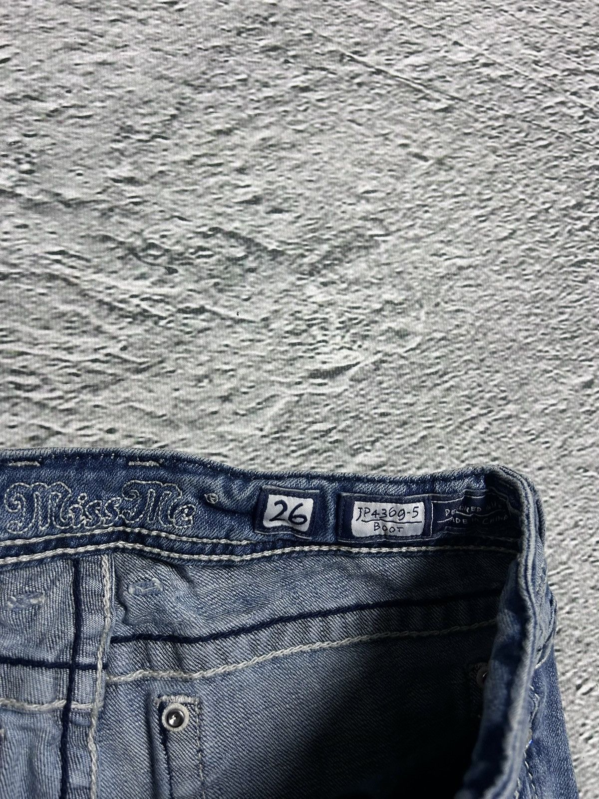 Miss Me Miss Me flared bootcut white stitching denim vintage y2k Size 26" / US 2 / IT 38 - 10 Thumbnail