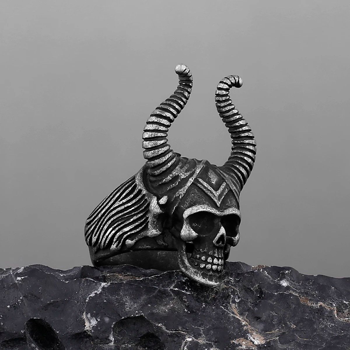 Vintage Demon Skull Ring Size 44 - 3 Thumbnail